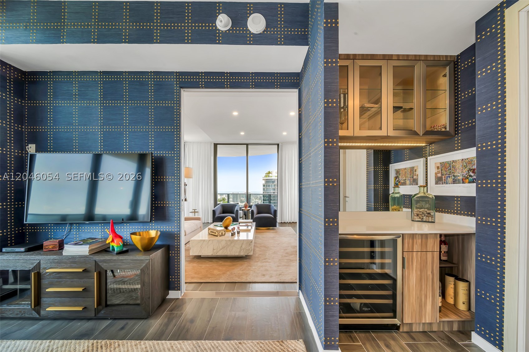 1000 Brickell Plz #PH5807, Miami FL 33131