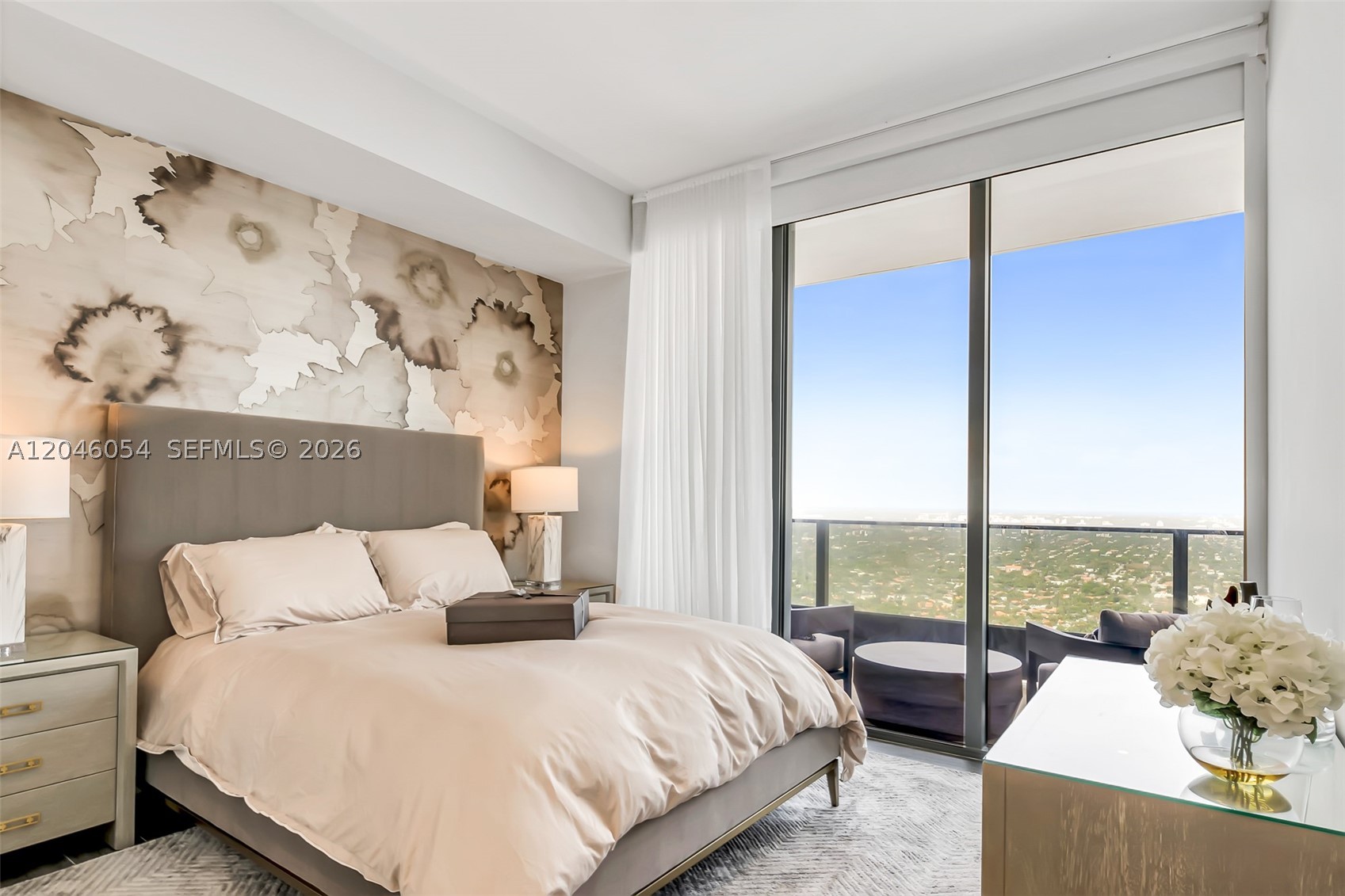 1000 Brickell Plz #PH5807, Miami FL 33131