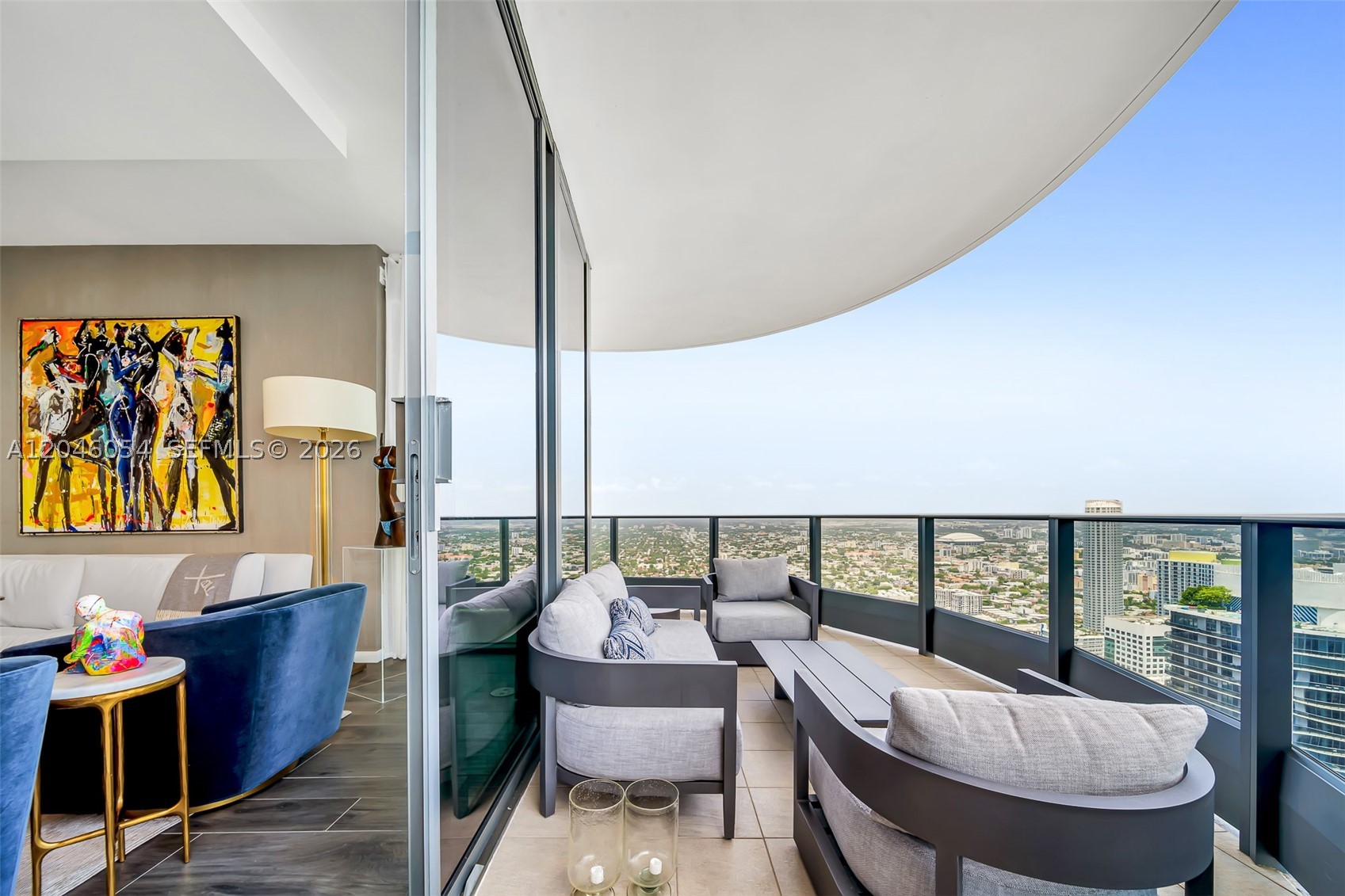 1000 Brickell Plz #PH5807, Miami FL 33131