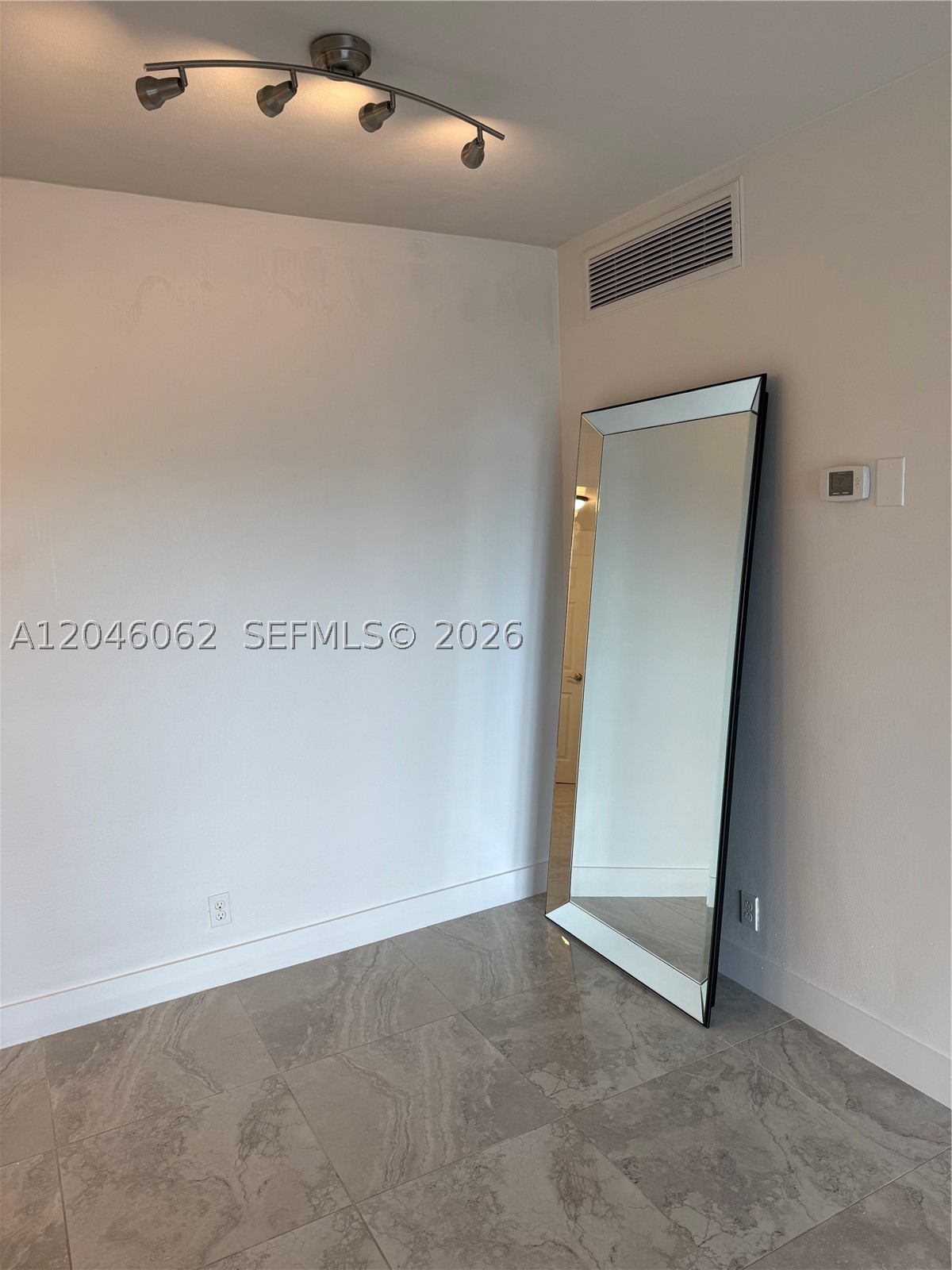 880 NE 69th St #5Q, Miami FL 33138
