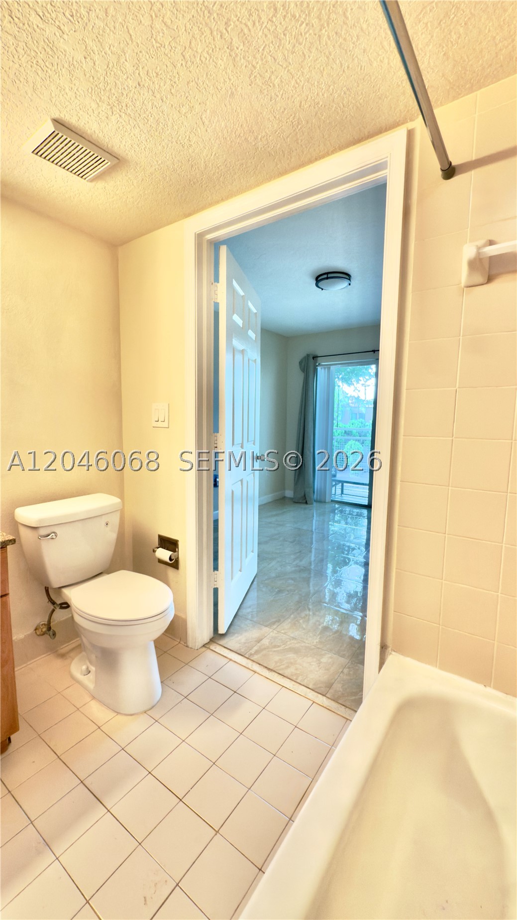 630 85th St #102, Miami Beach FL 33141