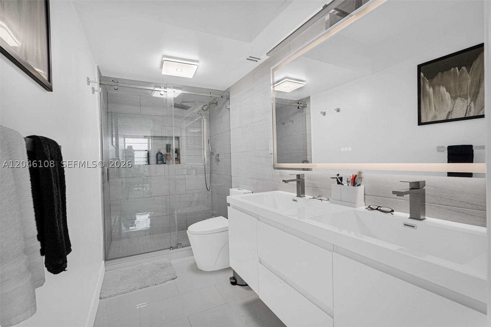 2016 Bay Dr #808, Miami Beach FL 33141