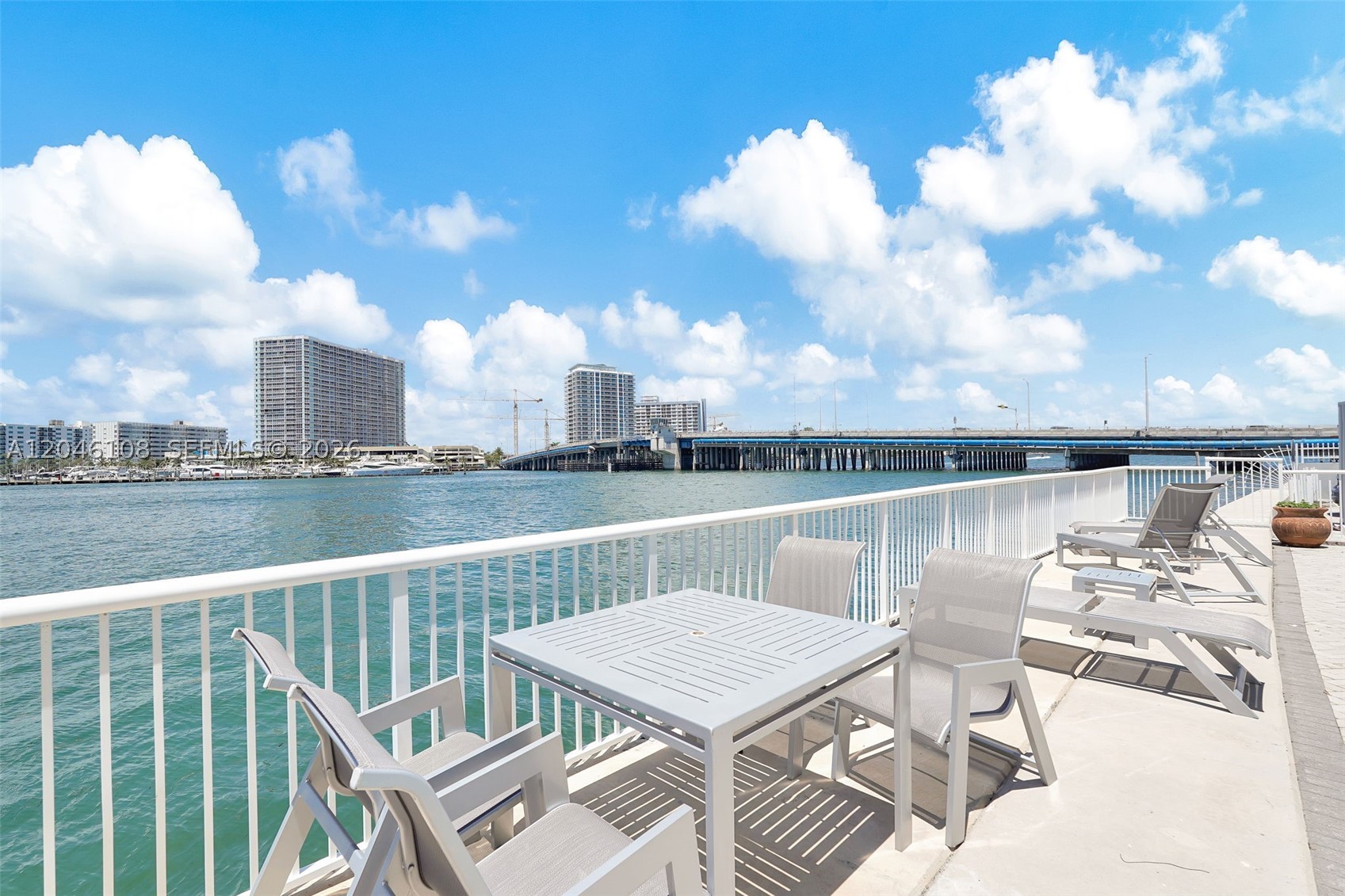 2016 Bay Dr #808, Miami Beach FL 33141