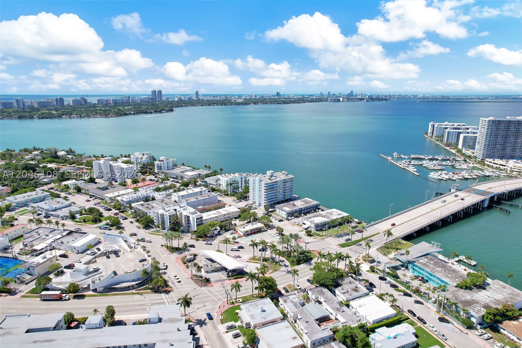 2016 Bay Dr #808, Miami Beach FL 33141