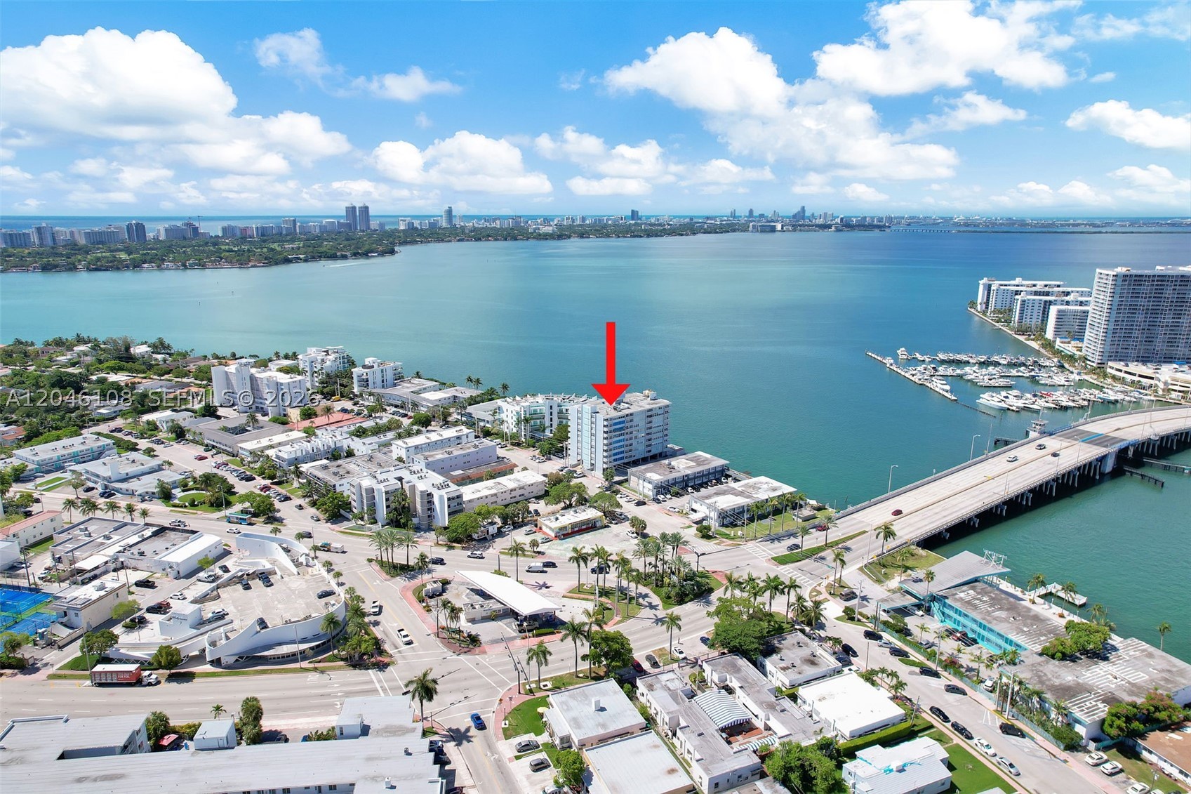 2016 Bay Dr #808, Miami Beach FL 33141