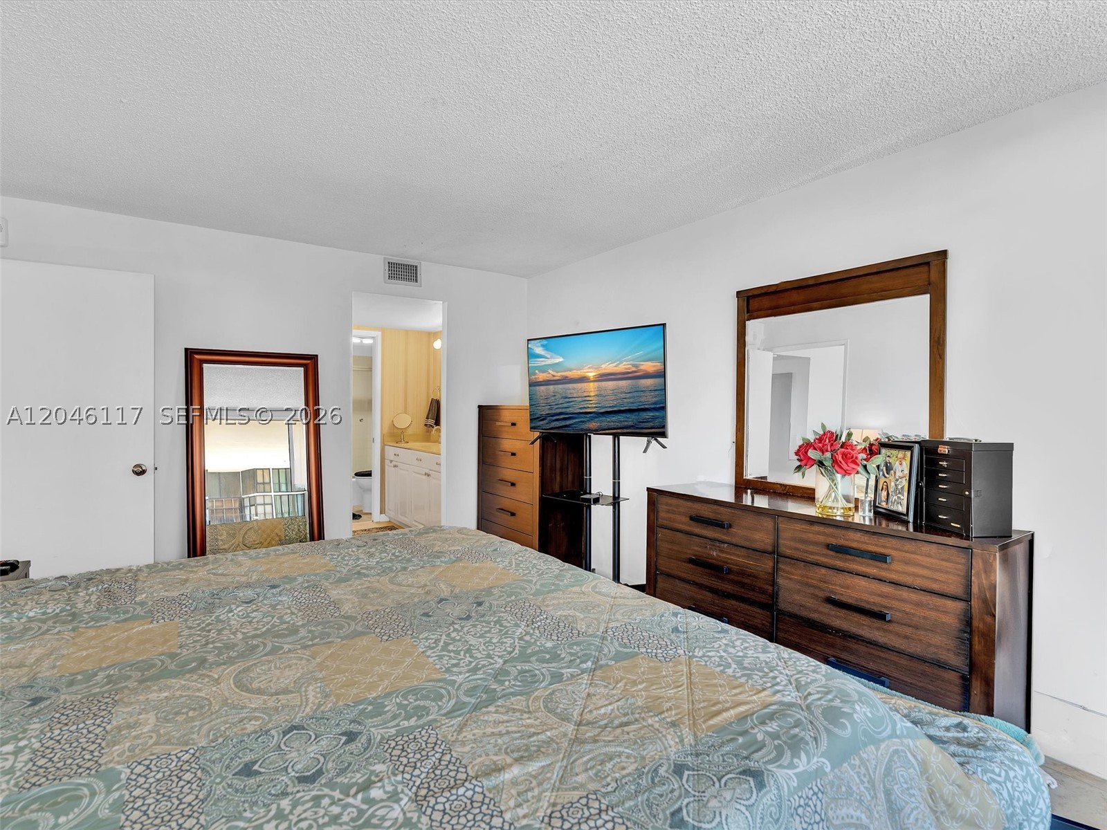 1901 Brickell Ave #B1203, Miami FL 33129
