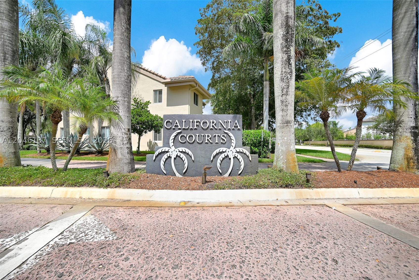 16379 Malibu Dr #50, Weston FL 33326