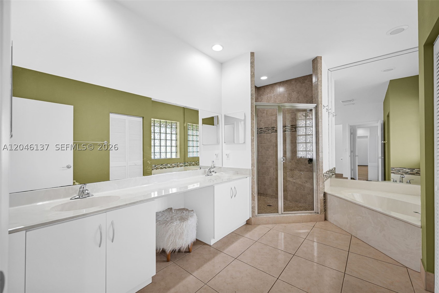 16379 Malibu Dr #50, Weston FL 33326