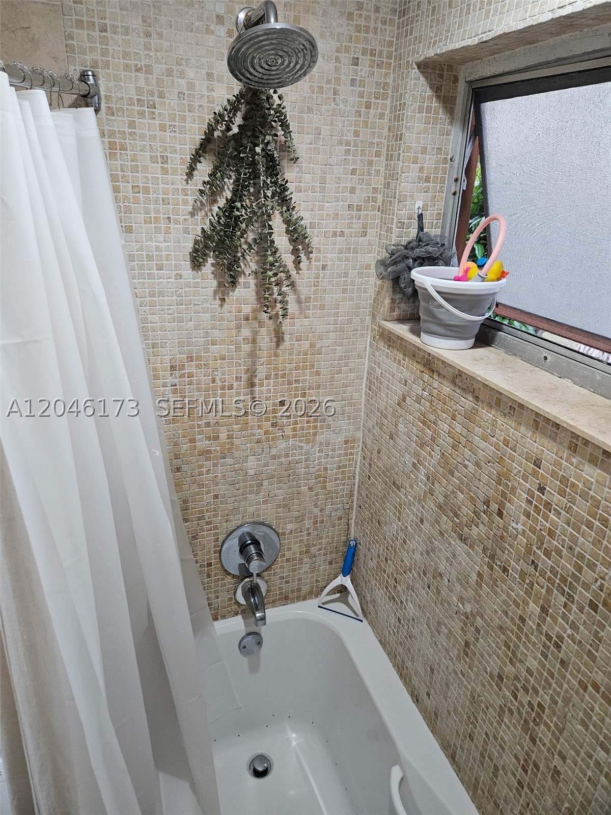 9483 SW 76th St #N8, Miami FL 33173