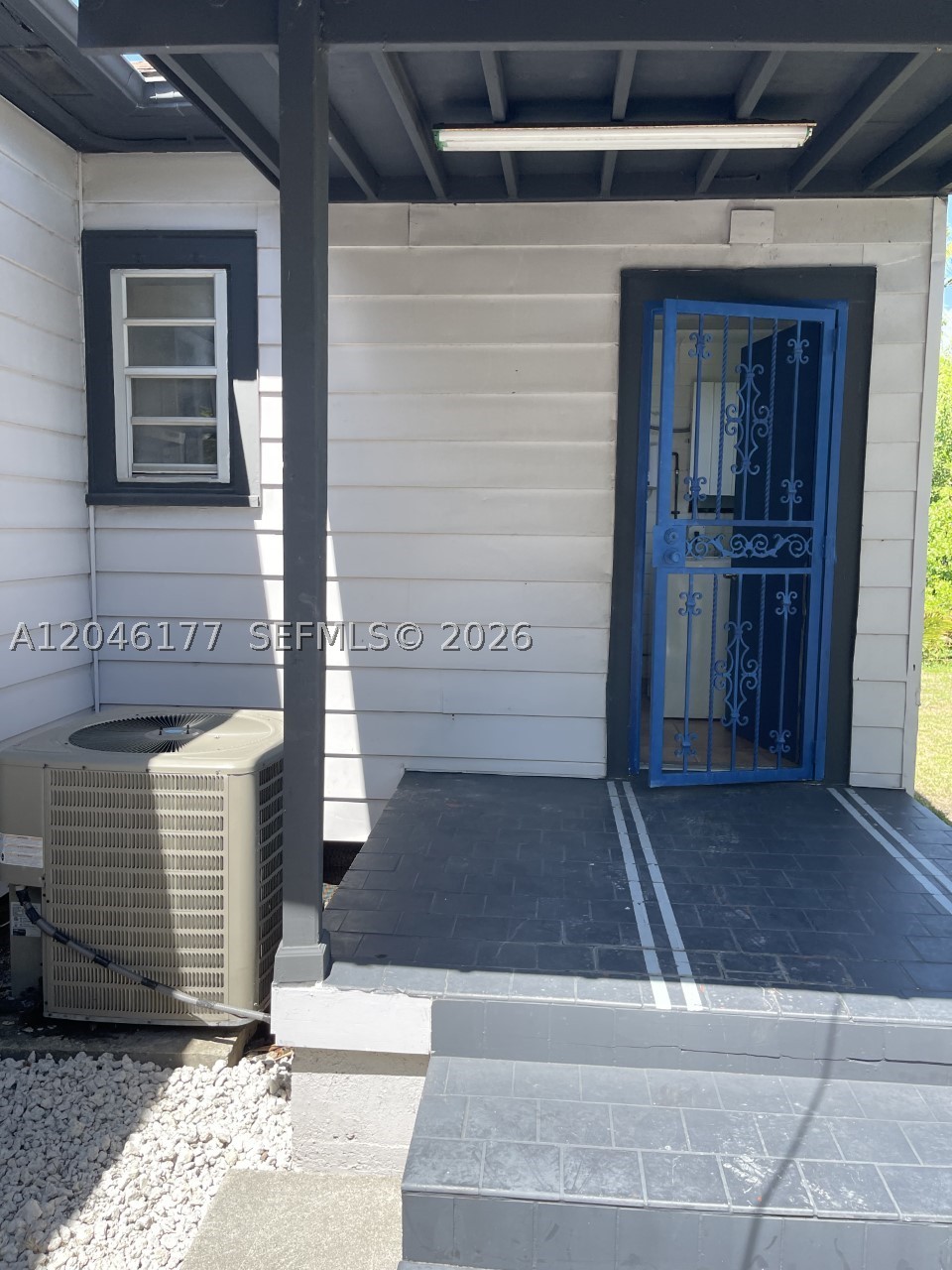 3665 SW 15th St, Miami FL 33145