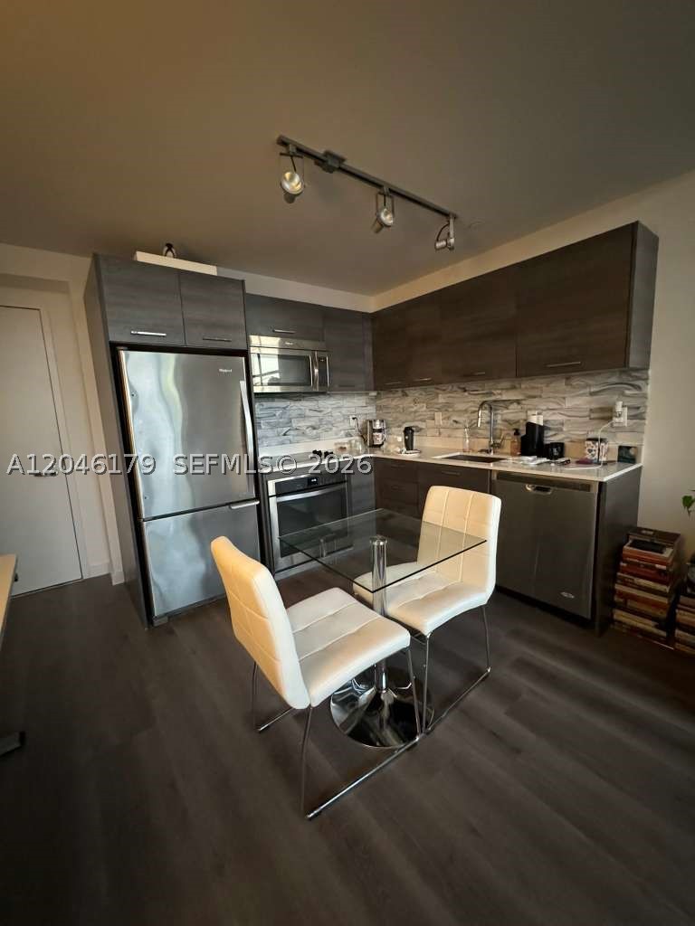 151 SE 1st St #PH07, Miami FL 33131