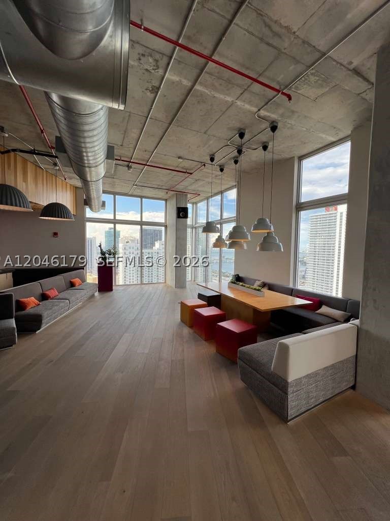 151 SE 1st St #PH07, Miami FL 33131
