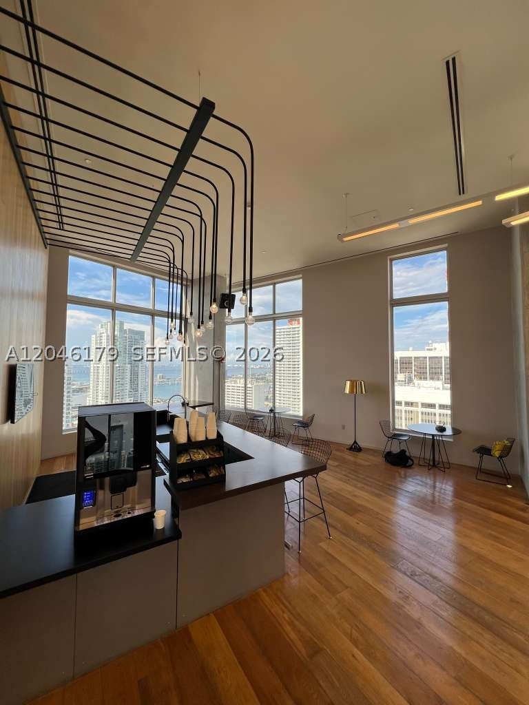 151 SE 1st St #PH07, Miami FL 33131