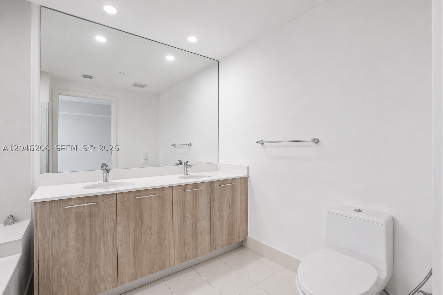 501 NE 31st St #3208, Miami FL 33137