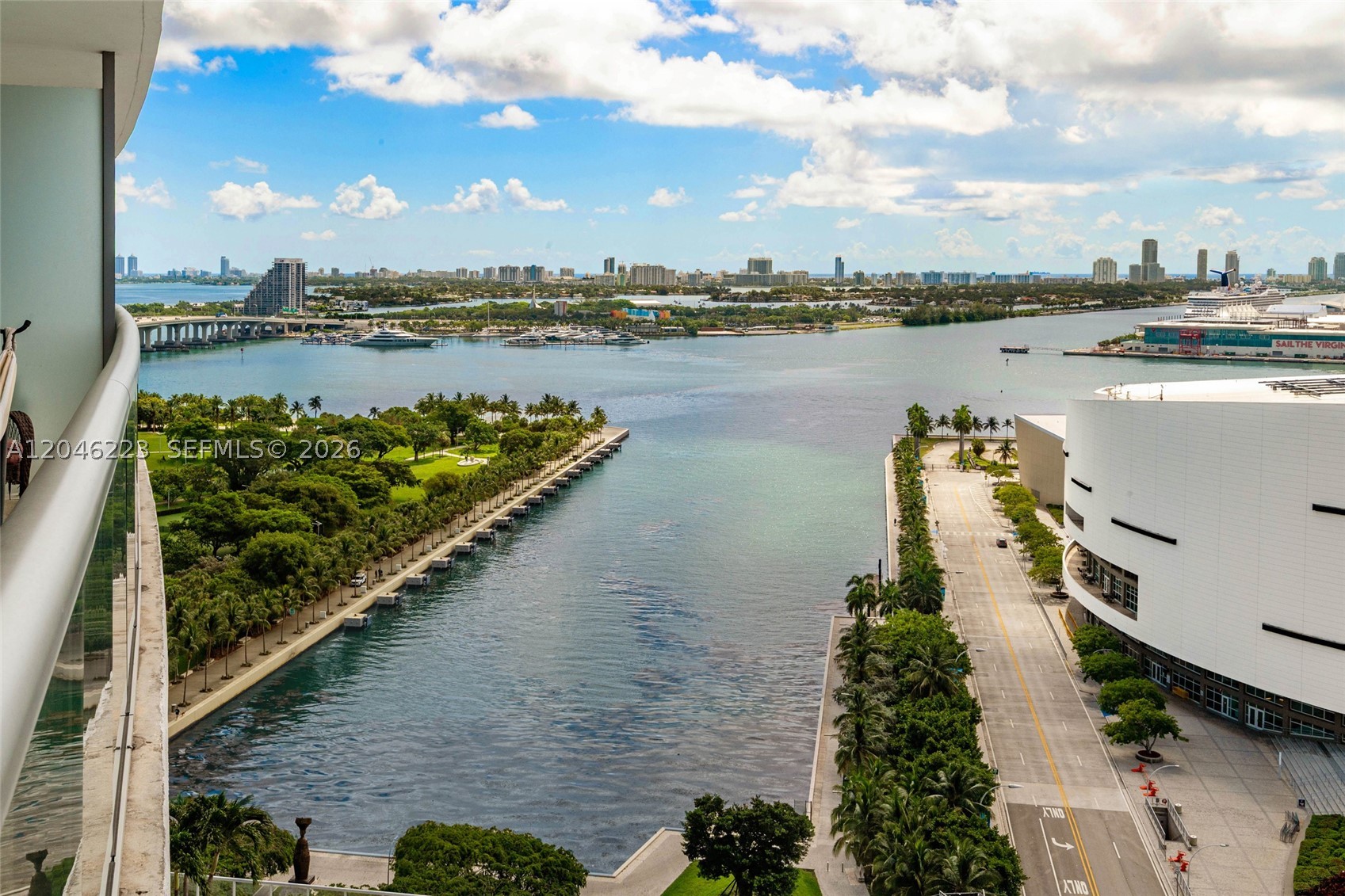 888 Biscayne Blvd #2002, Miami FL 33132