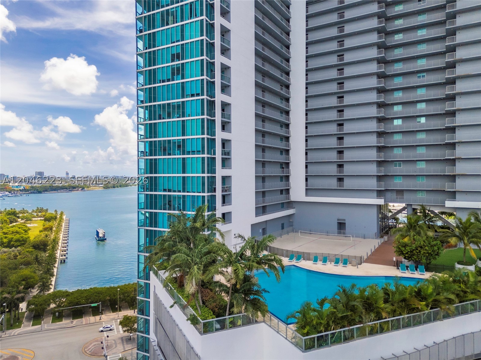 888 Biscayne Blvd #2002, Miami FL 33132