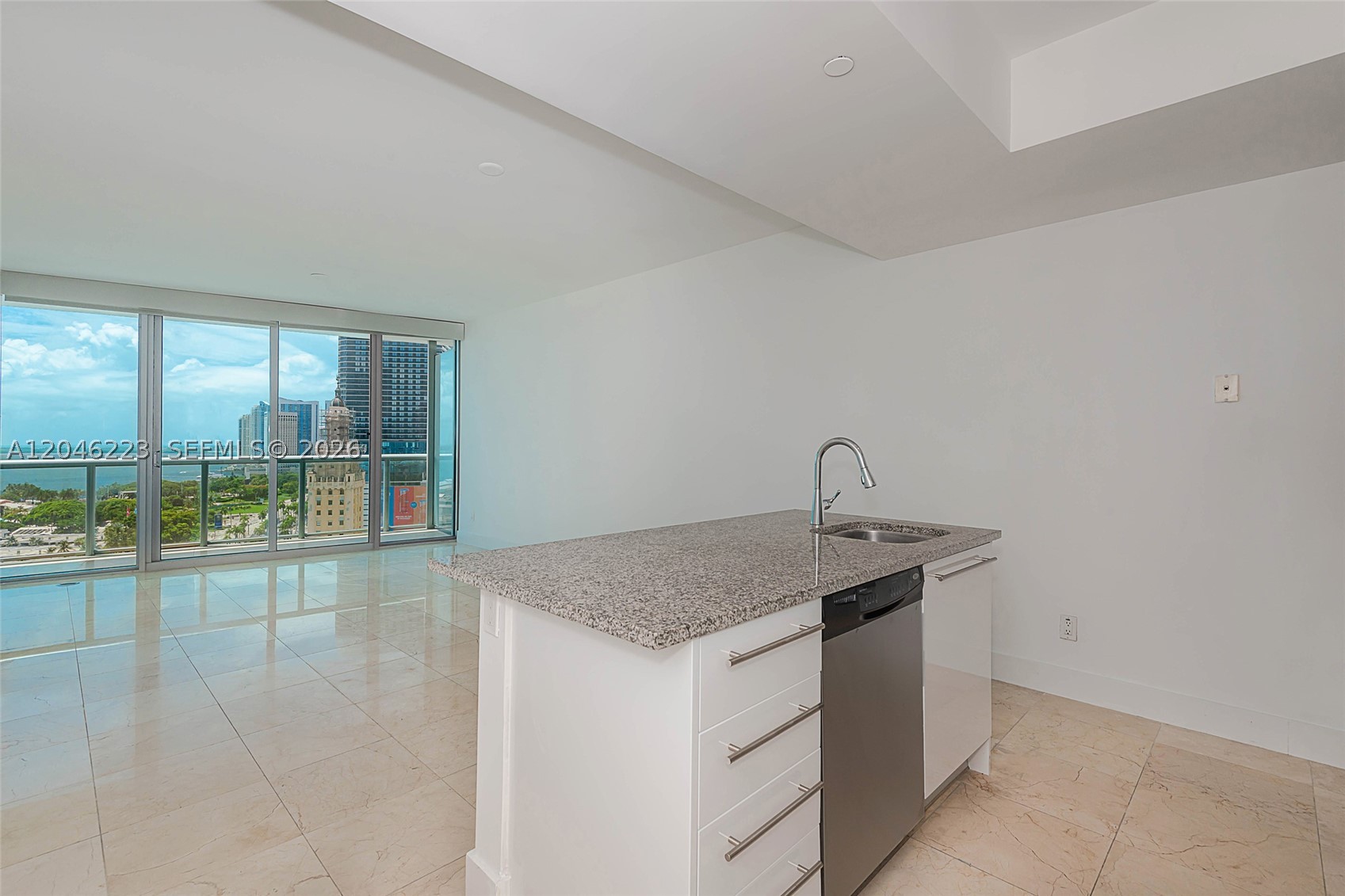888 Biscayne Blvd #2002, Miami FL 33132