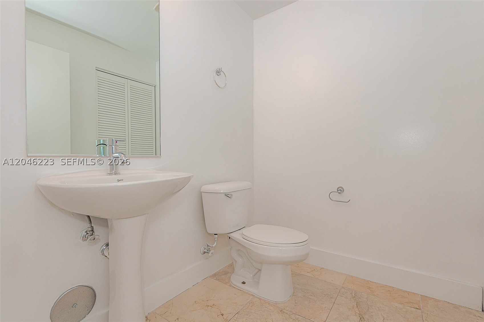 888 Biscayne Blvd #2002, Miami FL 33132