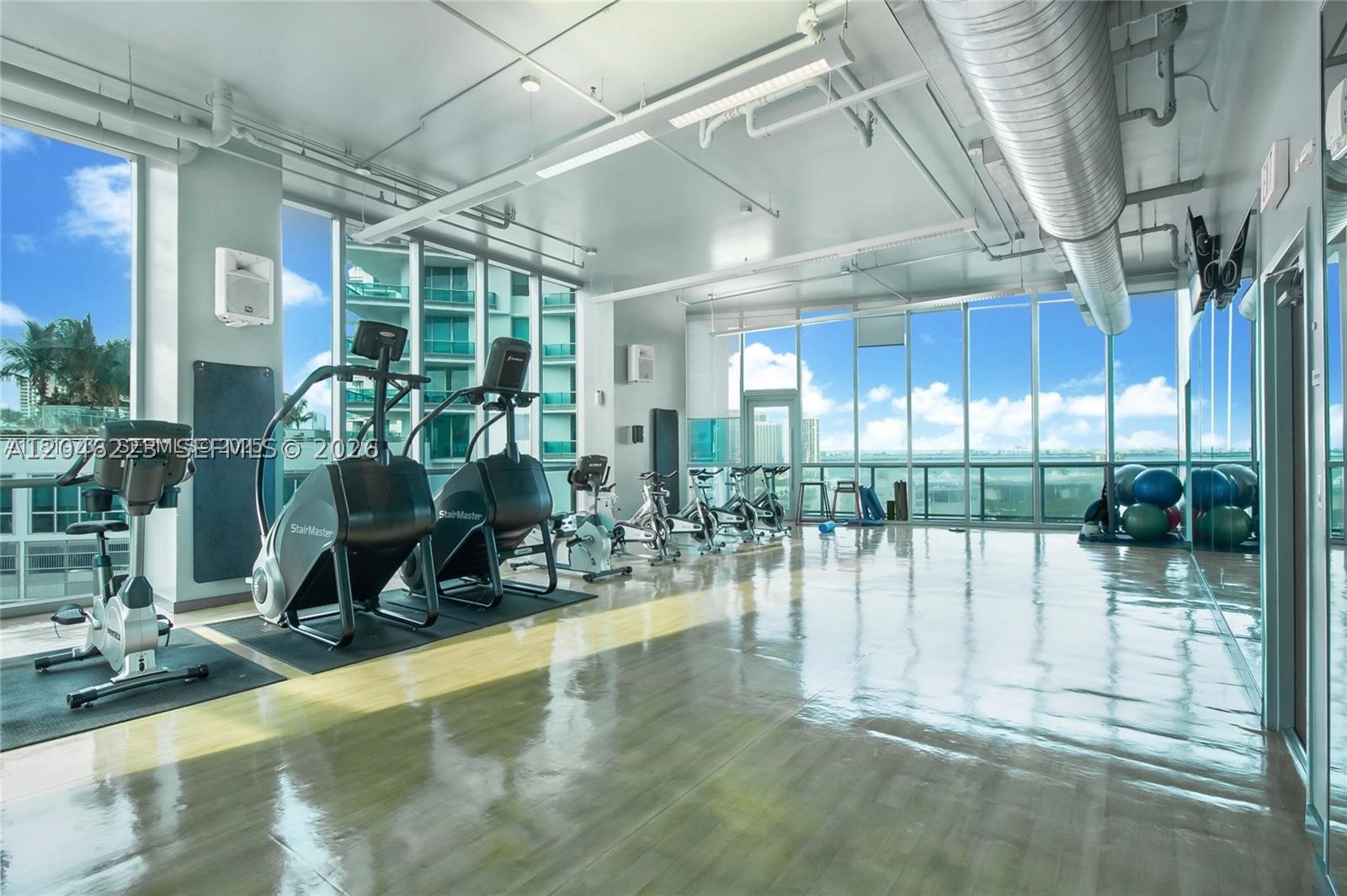 888 Biscayne Blvd #2002, Miami FL 33132