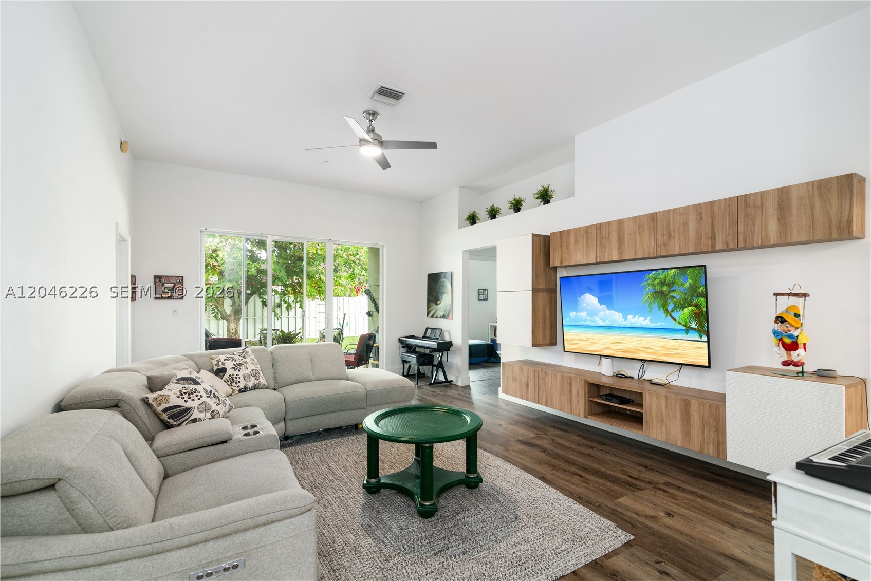14275 NW 18th Pl, Pembroke Pines FL 33028