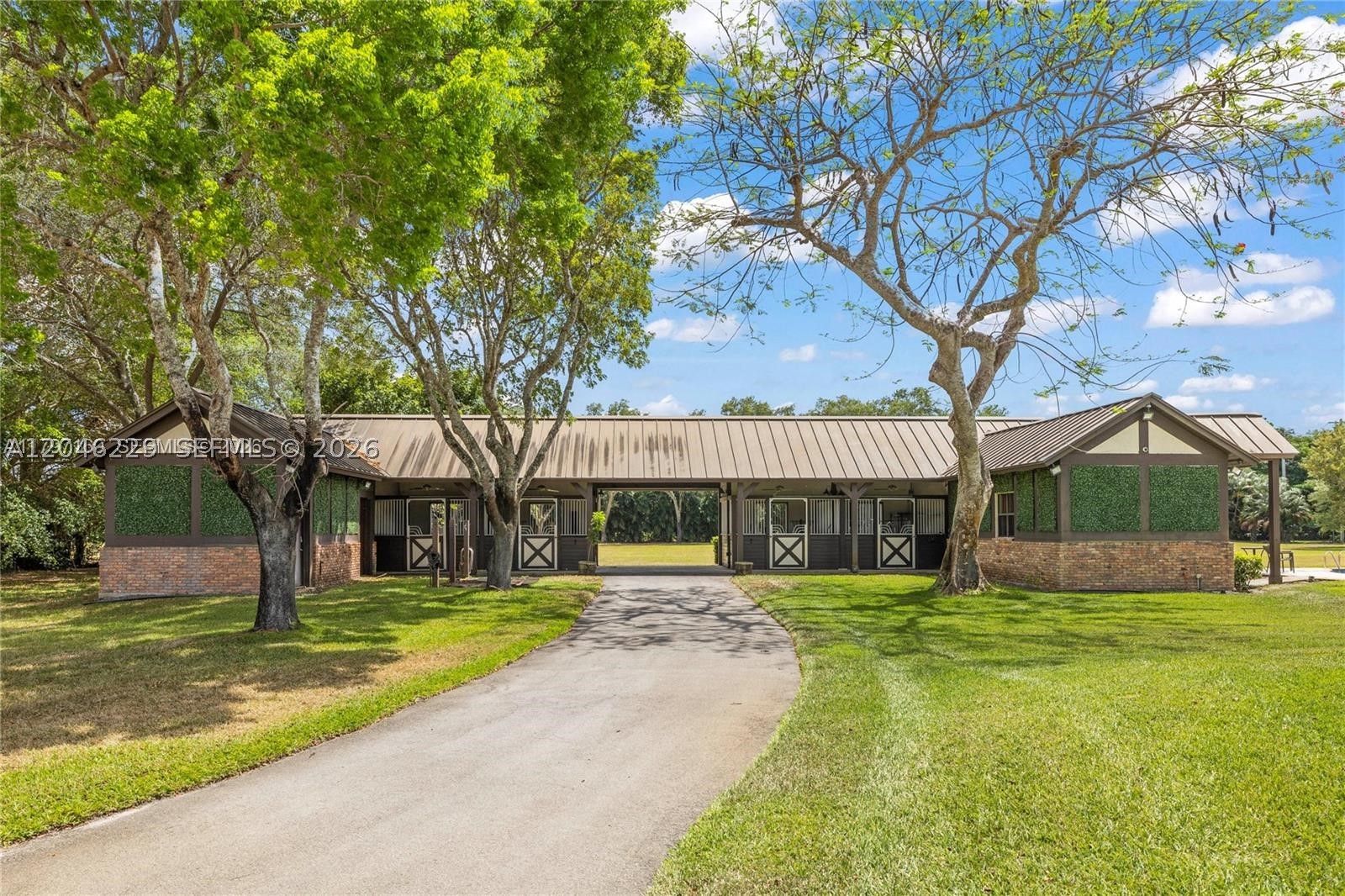 8705 Surrey Ln, Boca Raton FL 33496