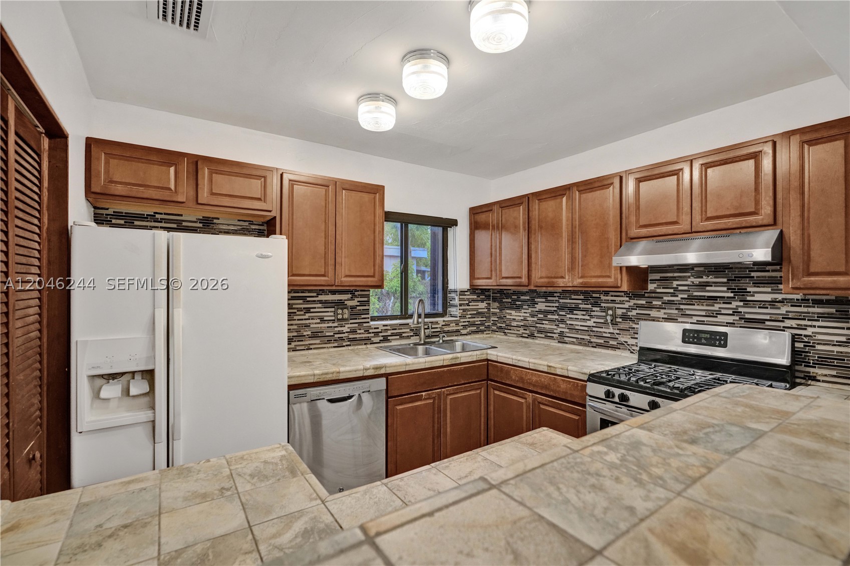 15551 SW 101st Ave, Miami FL 33157
