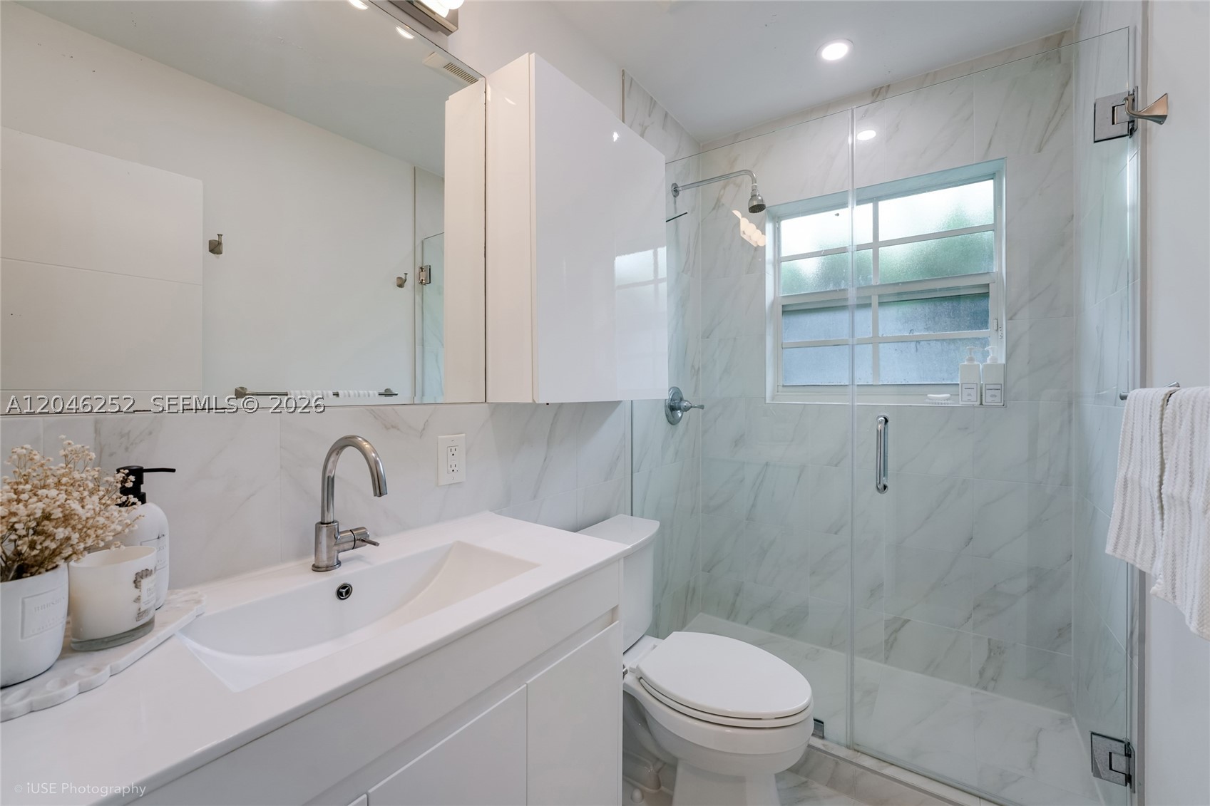 1556 Catalonia Ave, Coral Gables FL 33134