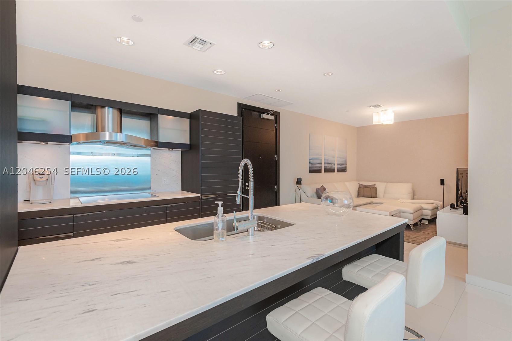 200 Biscayne Boulevard Way #5109, Miami FL 33131