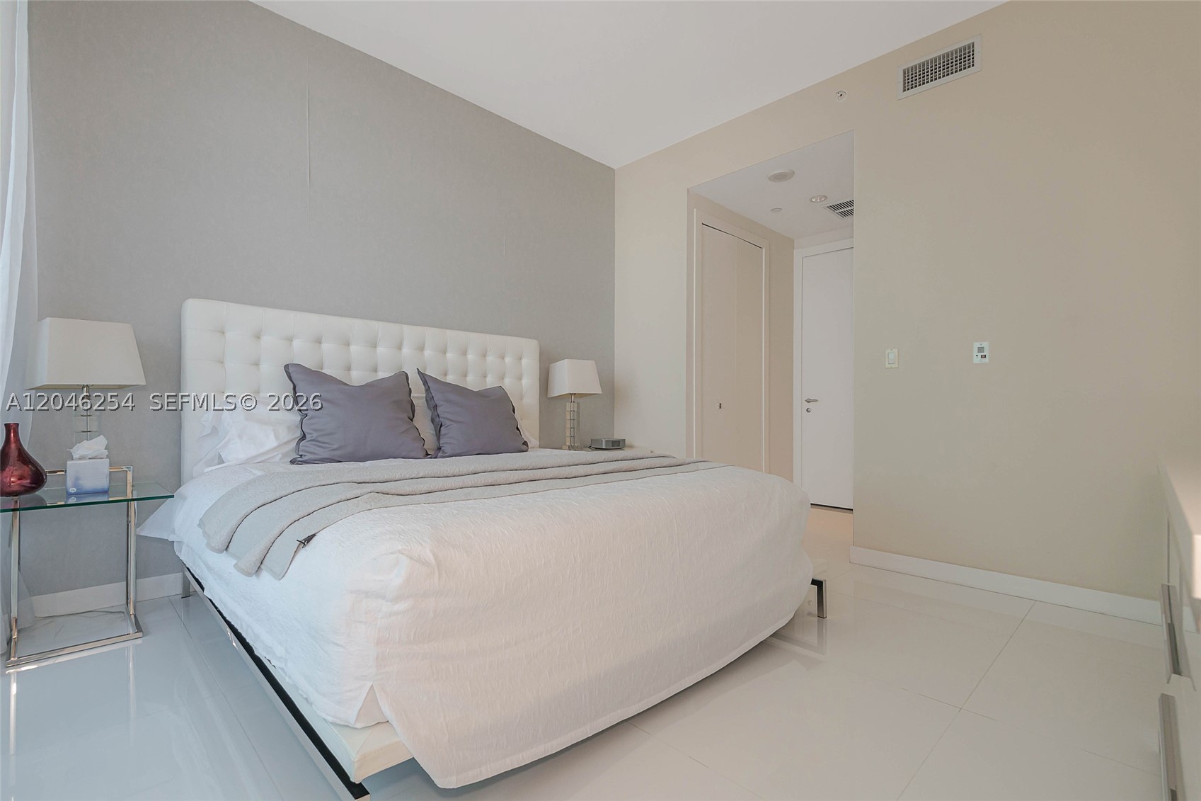 200 Biscayne Boulevard Way #5109, Miami FL 33131