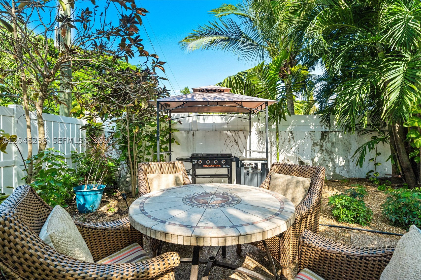 517 NE 2nd Pl, Dania Beach FL 33004