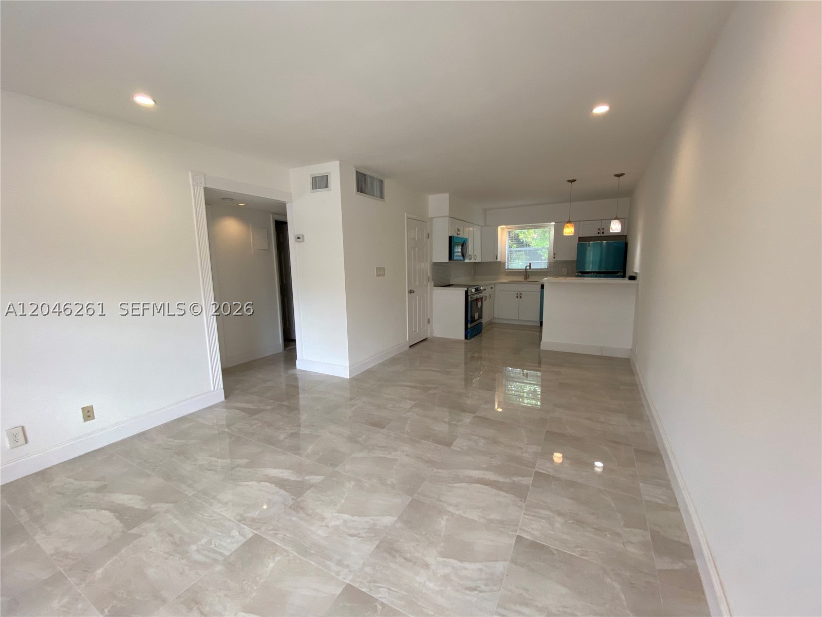 601 SE 5th Ct #208, Fort Lauderdale FL 33301