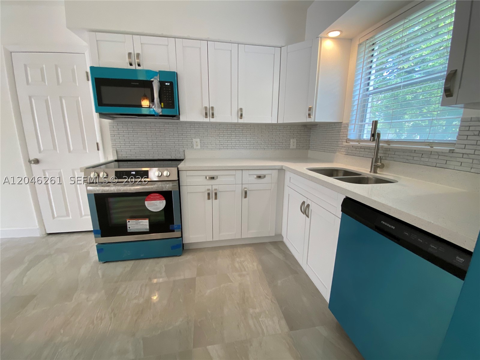 601 SE 5th Ct #208, Fort Lauderdale FL 33301