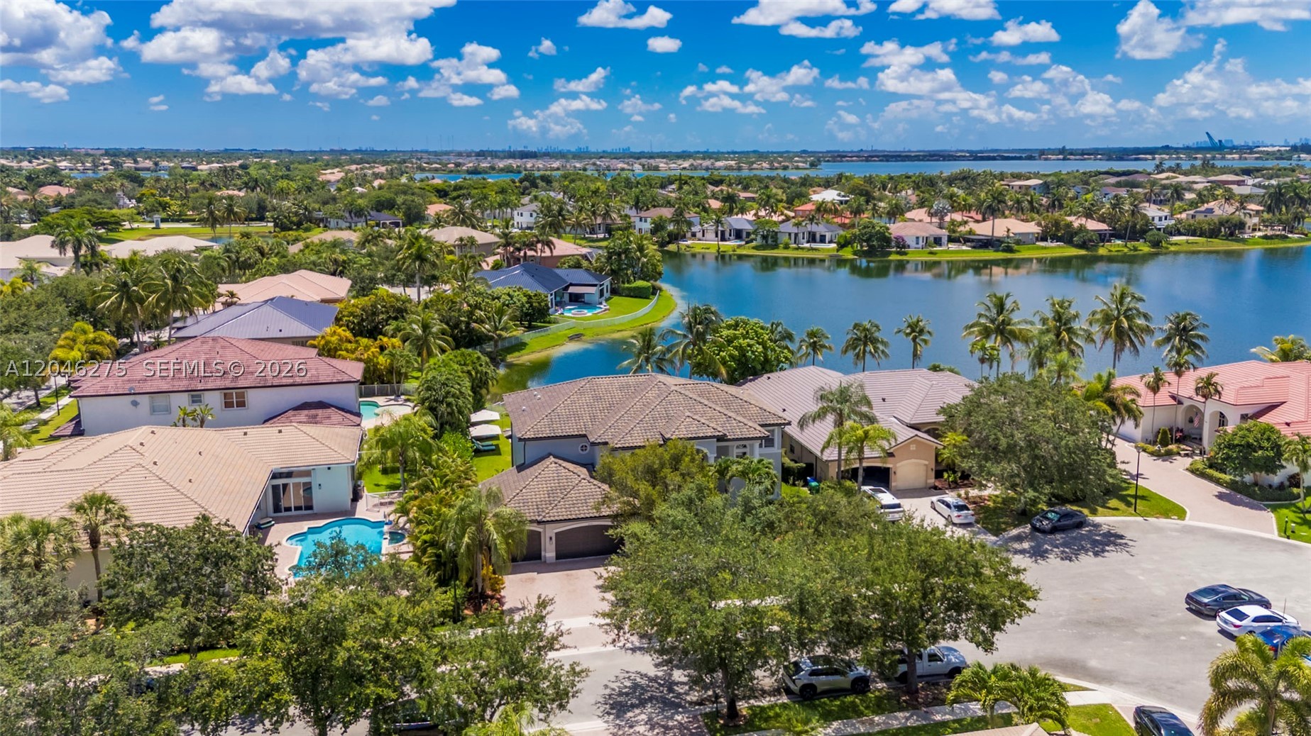 4135 SW 186th Way, Miramar FL 33029
