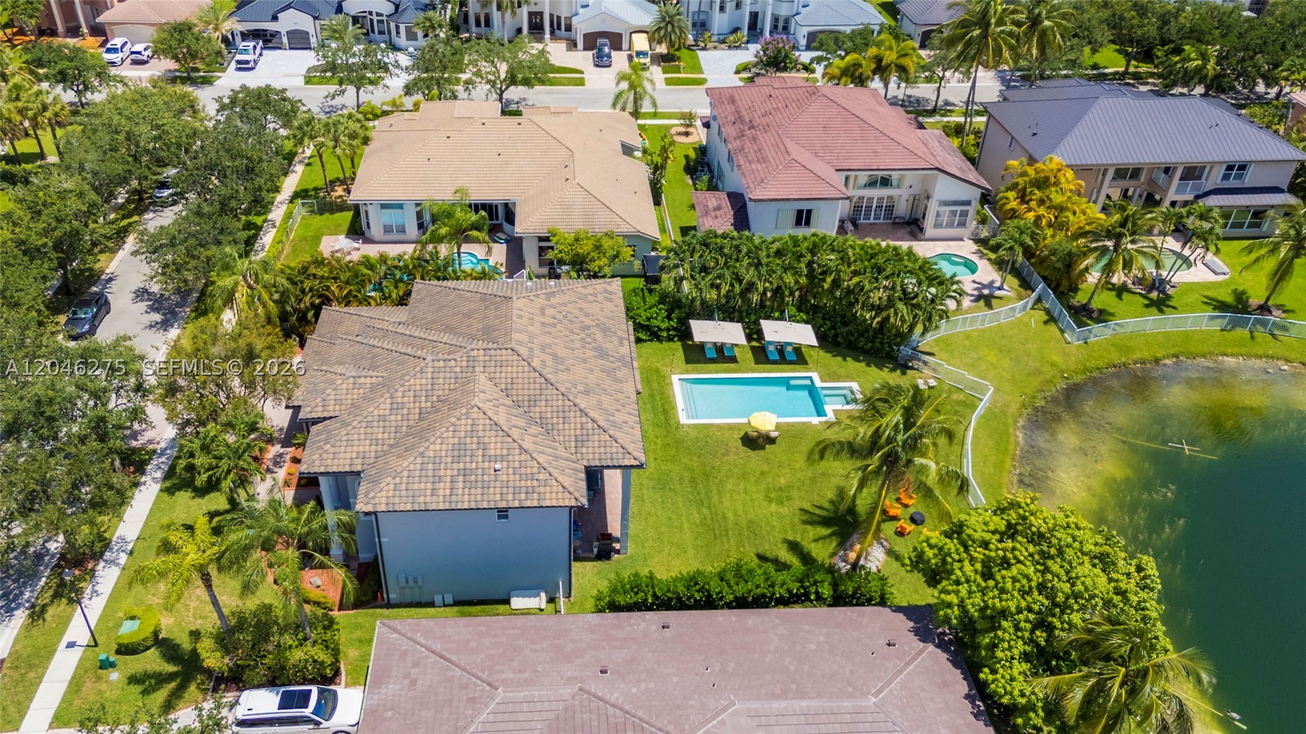 4135 SW 186th Way, Miramar FL 33029