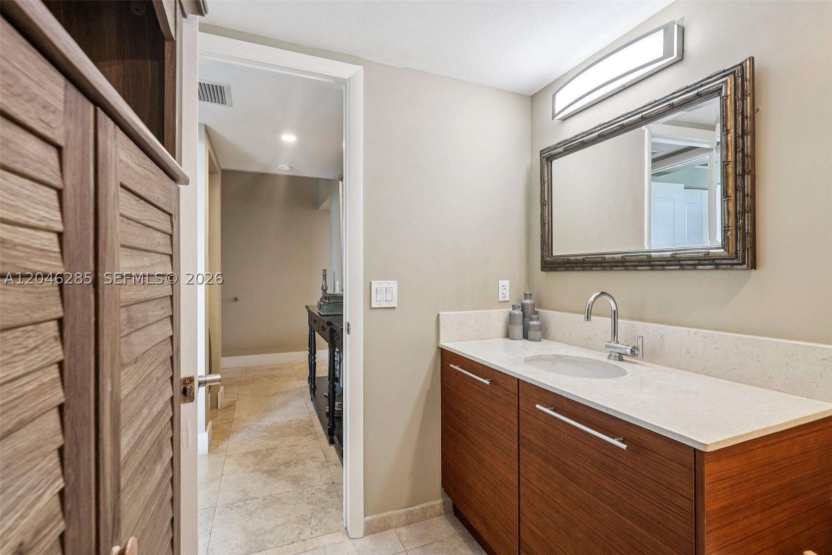 2641 N Flamingo Rd #2308, Plantation FL 33323