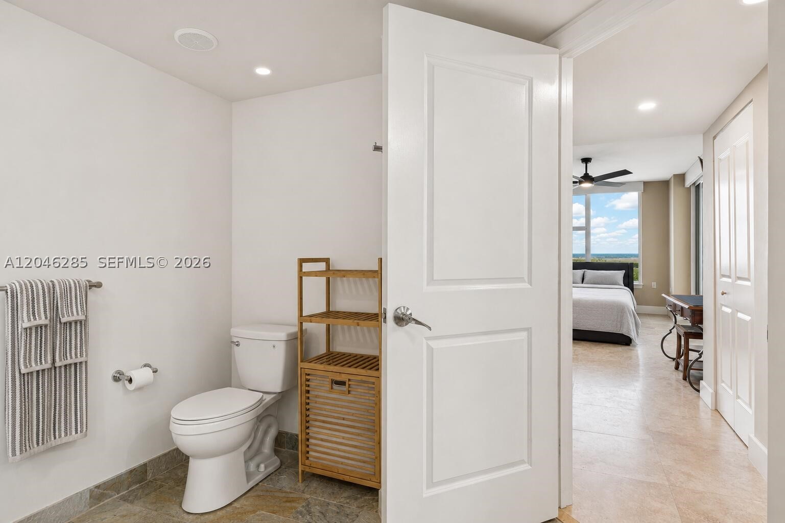 2641 N Flamingo Rd #2308, Plantation FL 33323