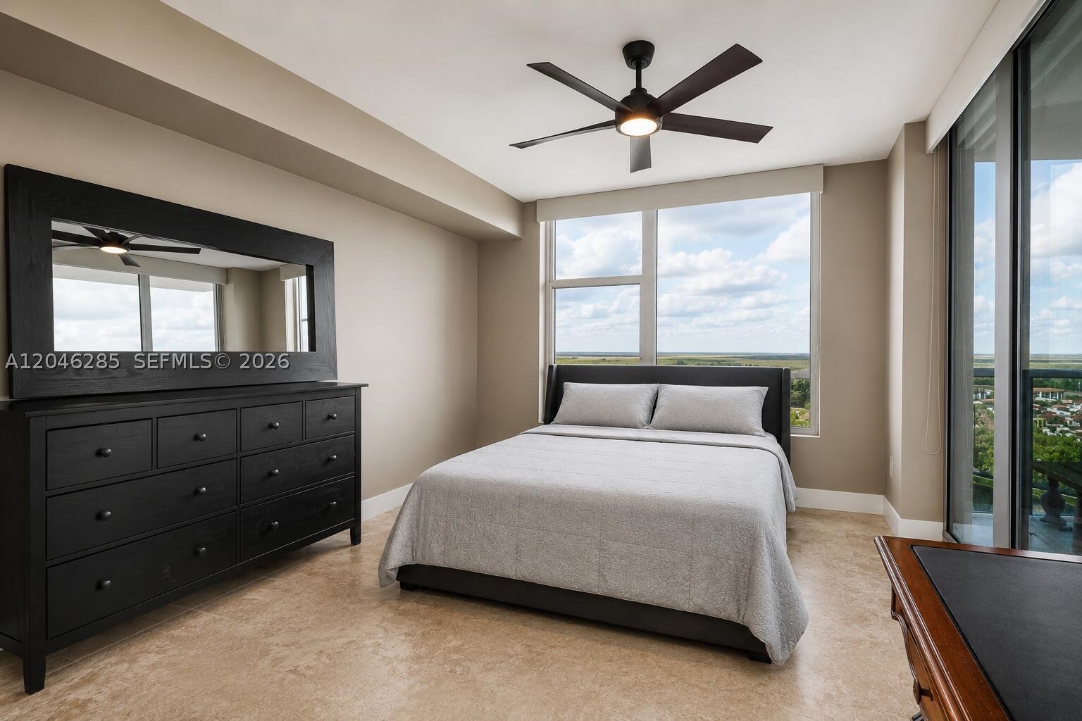 2641 N Flamingo Rd #2308, Plantation FL 33323