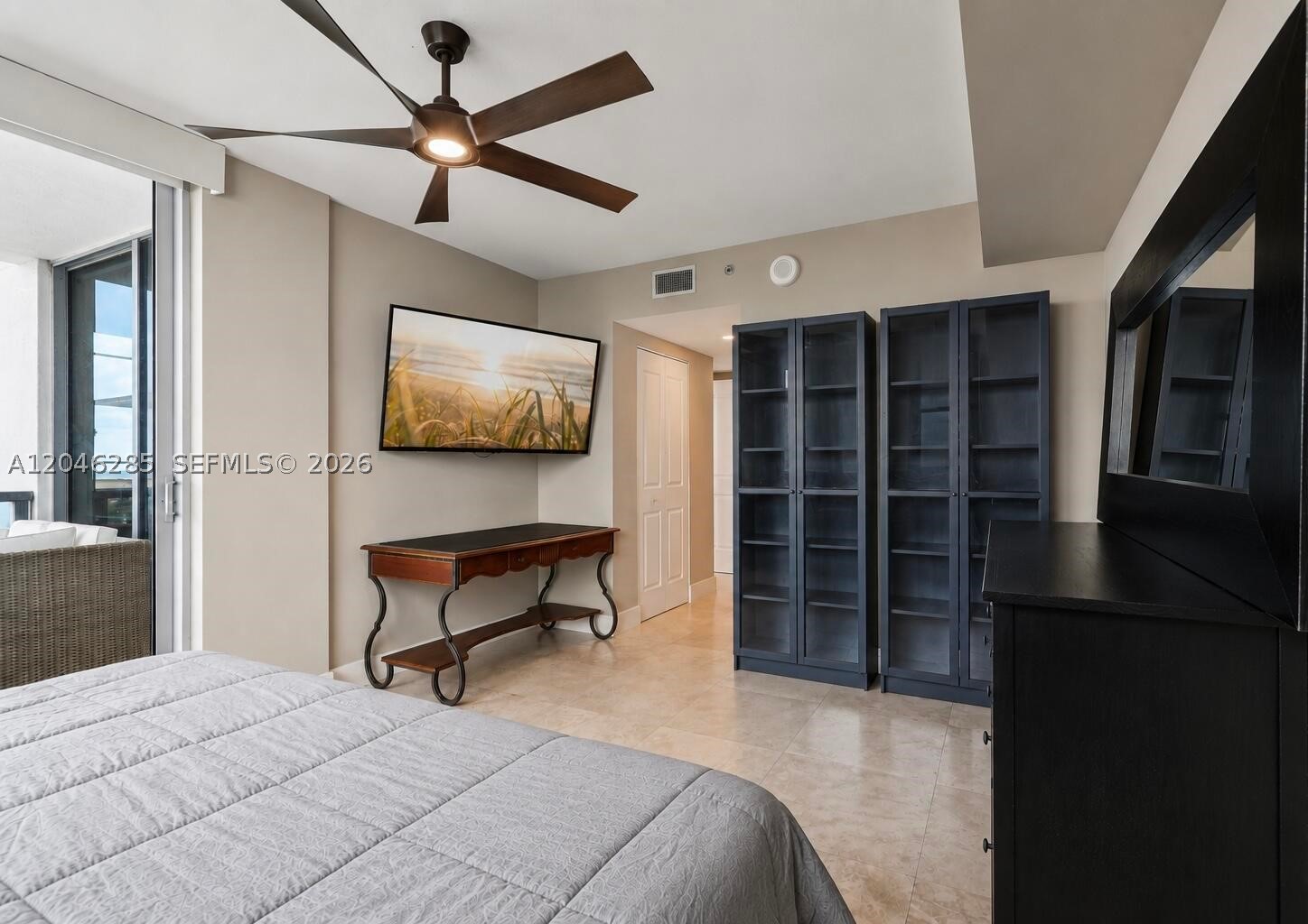 2641 N Flamingo Rd #2308, Plantation FL 33323