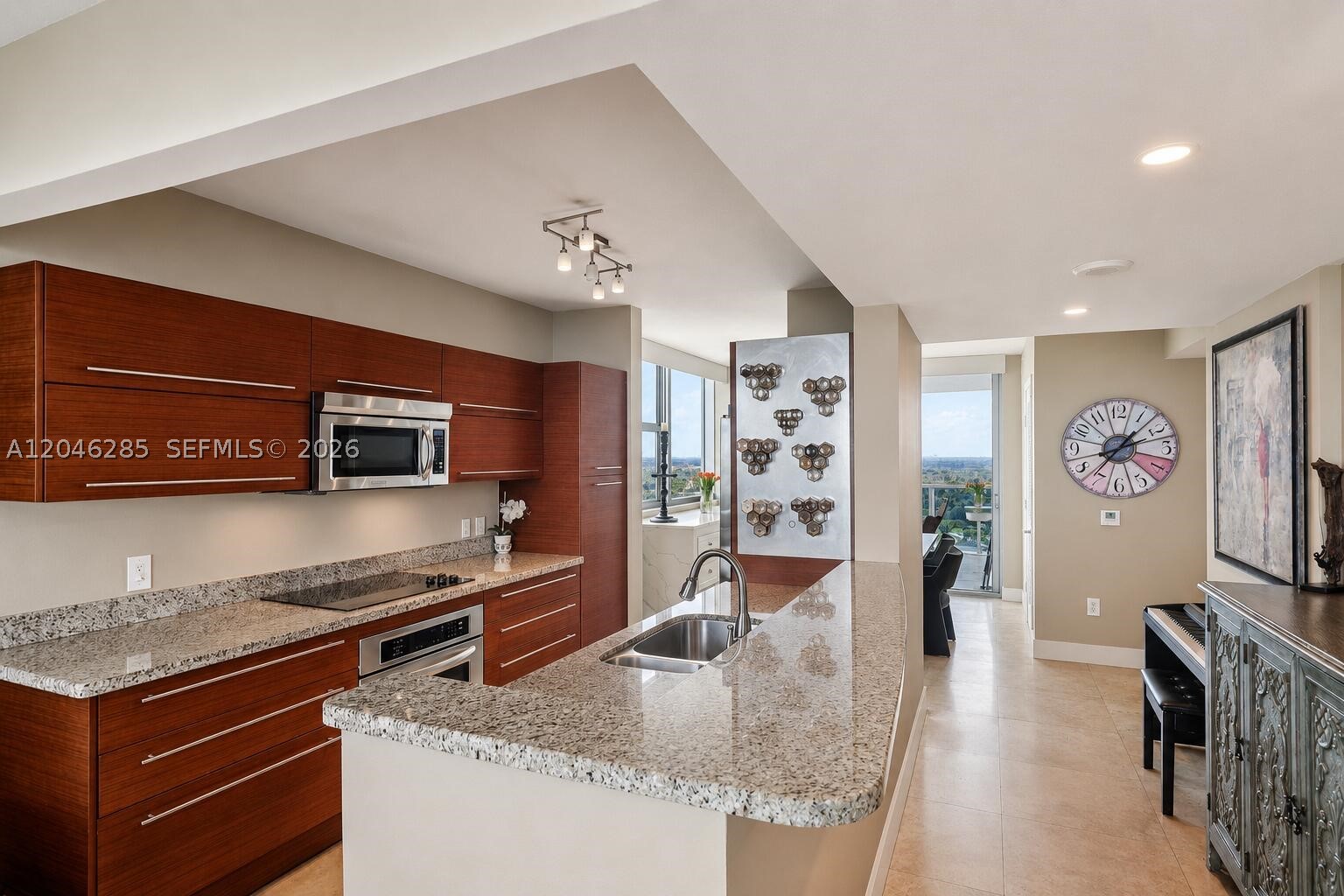2641 N Flamingo Rd #2308, Plantation FL 33323