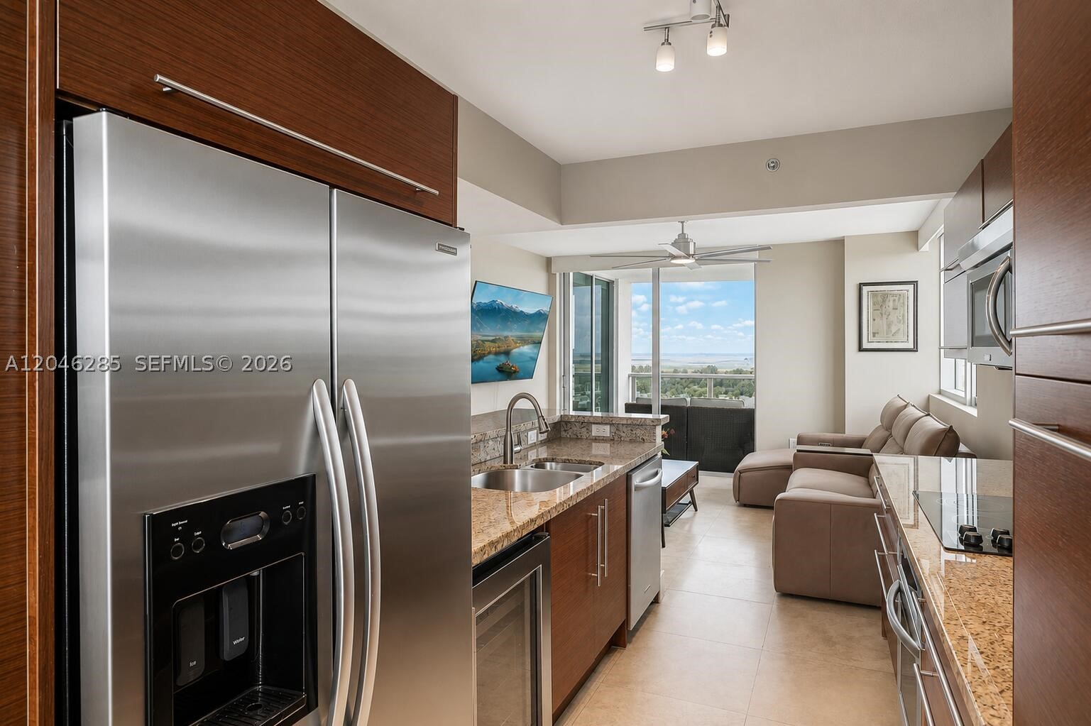 2641 N Flamingo Rd #2308, Plantation FL 33323