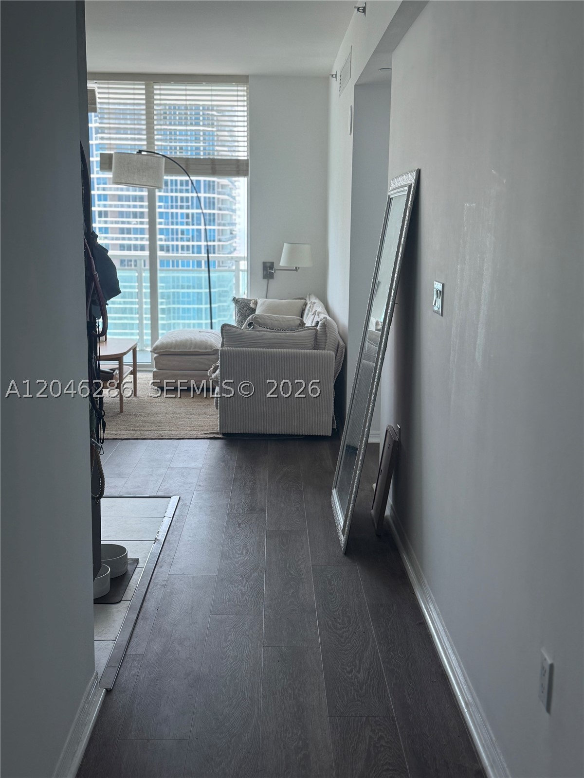 950 Brickell Bay Dr #2907, Miami FL 33131
