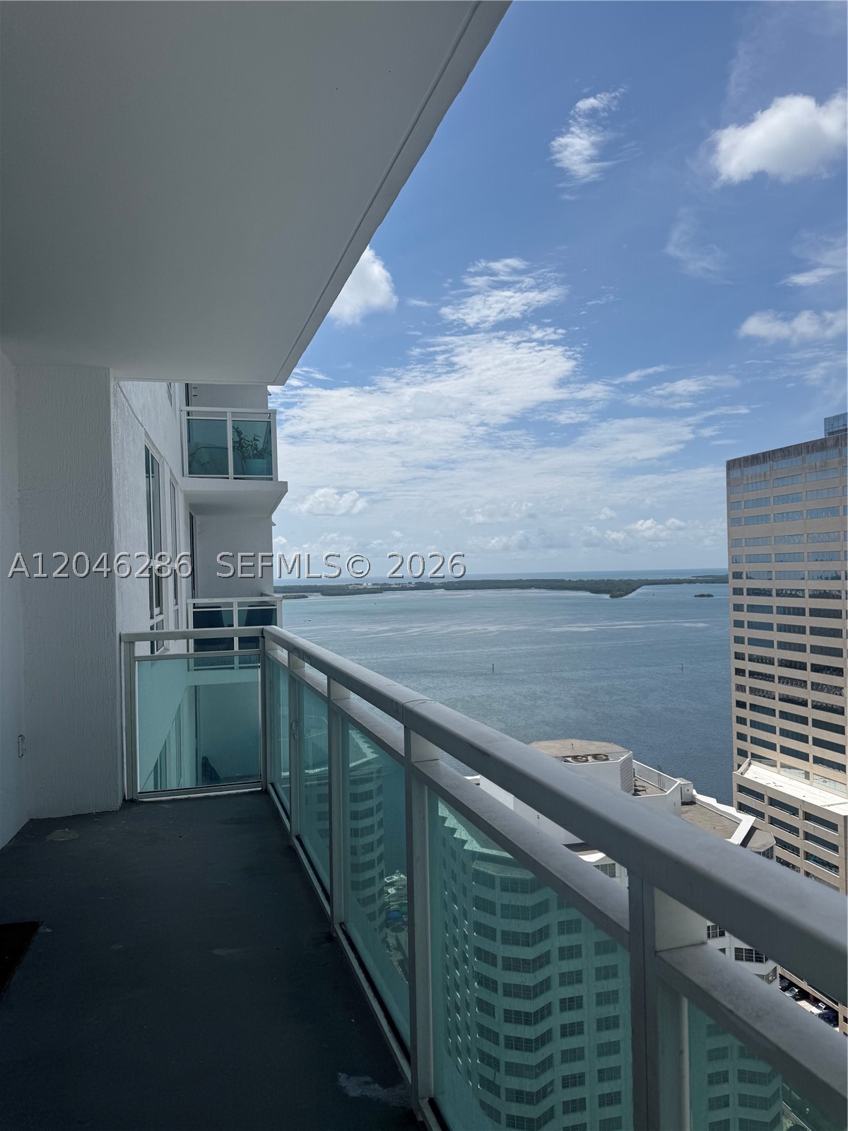 950 Brickell Bay Dr #2907, Miami FL 33131