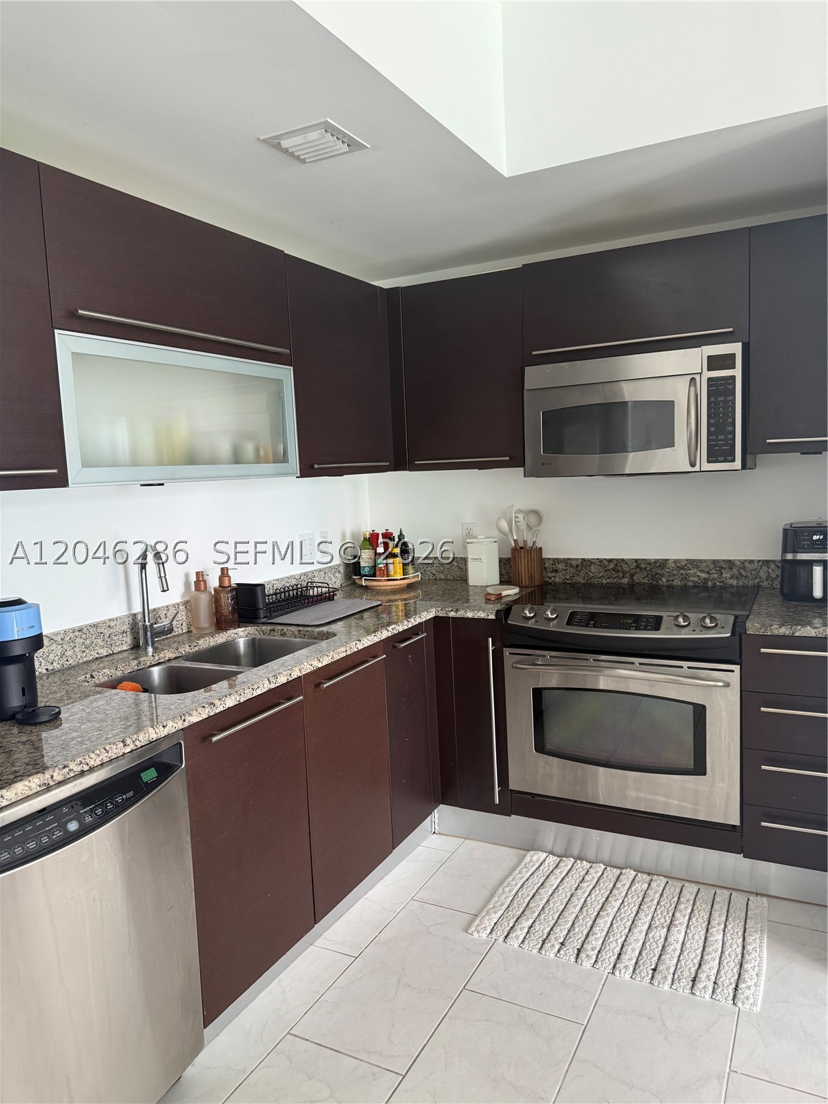 950 Brickell Bay Dr #2907, Miami FL 33131