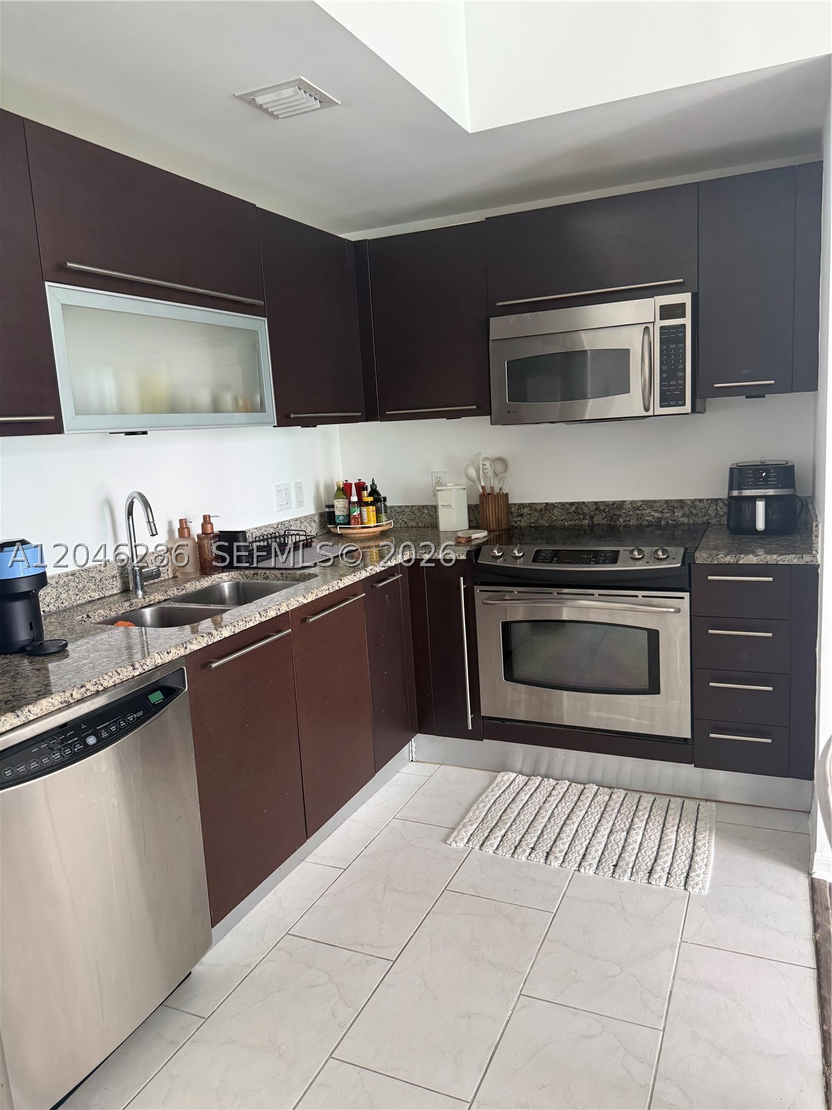 950 Brickell Bay Dr #2907, Miami FL 33131