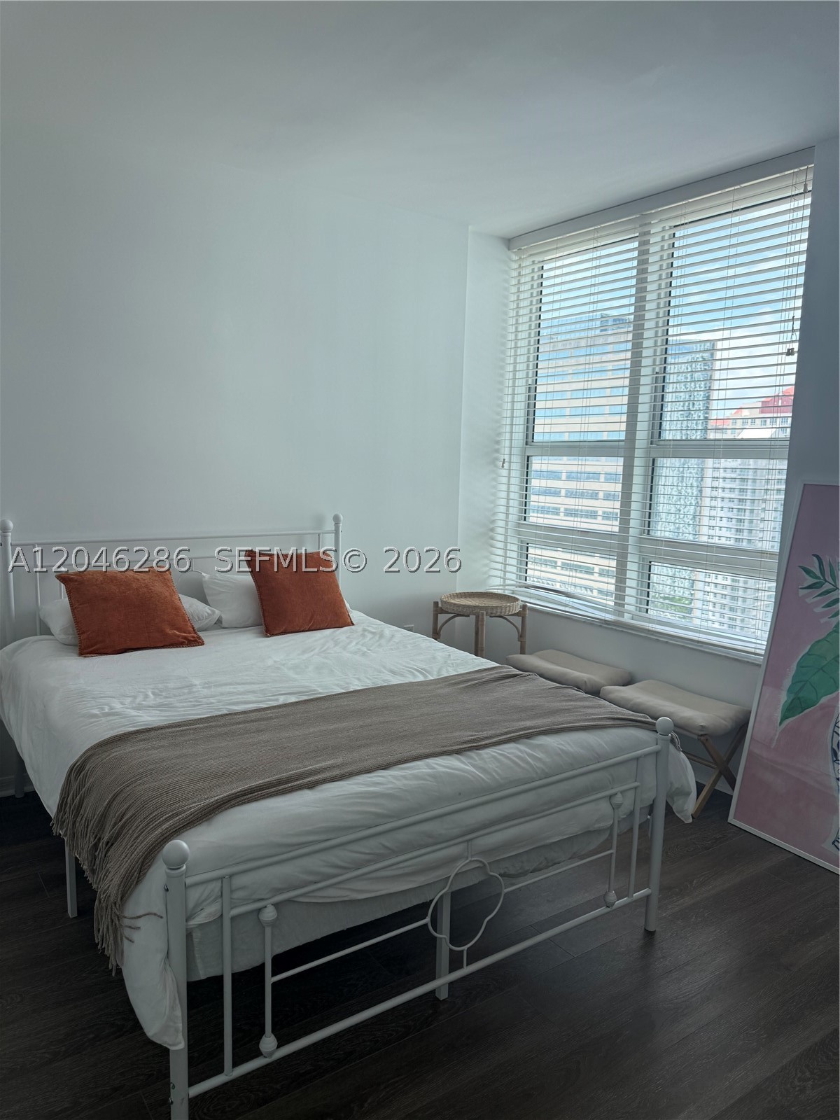950 Brickell Bay Dr #2907, Miami FL 33131