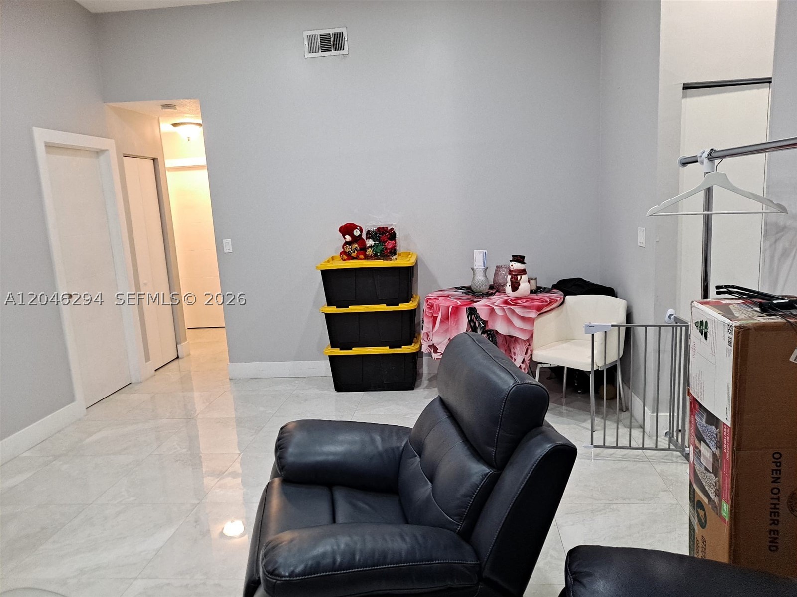 8814 NW 109th Ter, Hialeah Gardens FL 33018