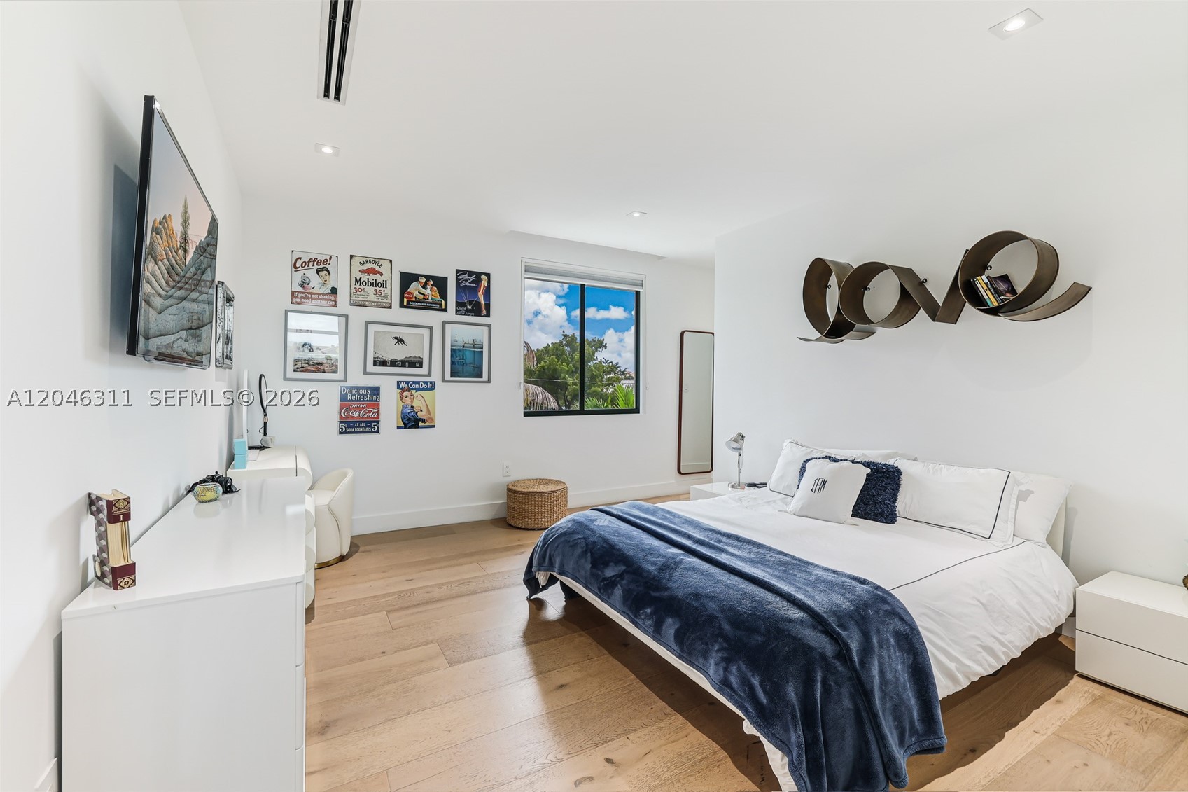 445 Ridgewood Rd, Key Biscayne FL 33149