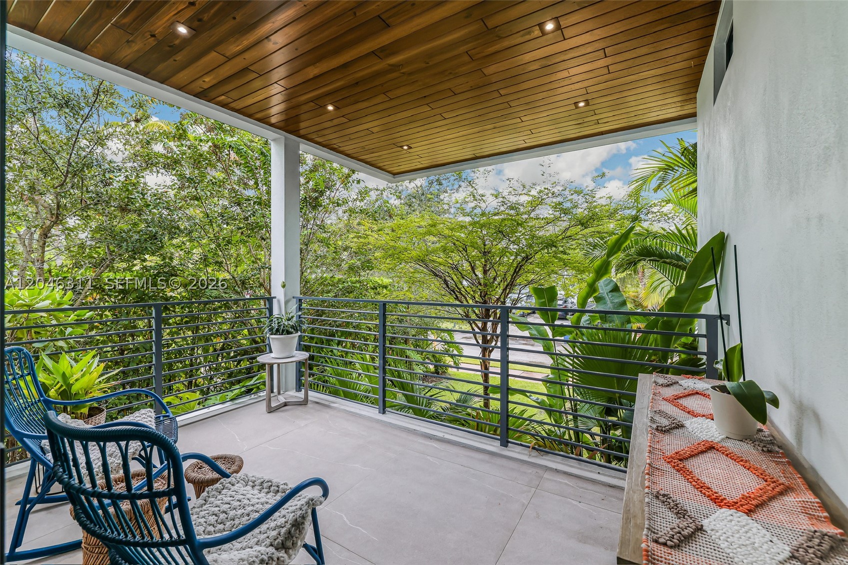 445 Ridgewood Rd, Key Biscayne FL 33149