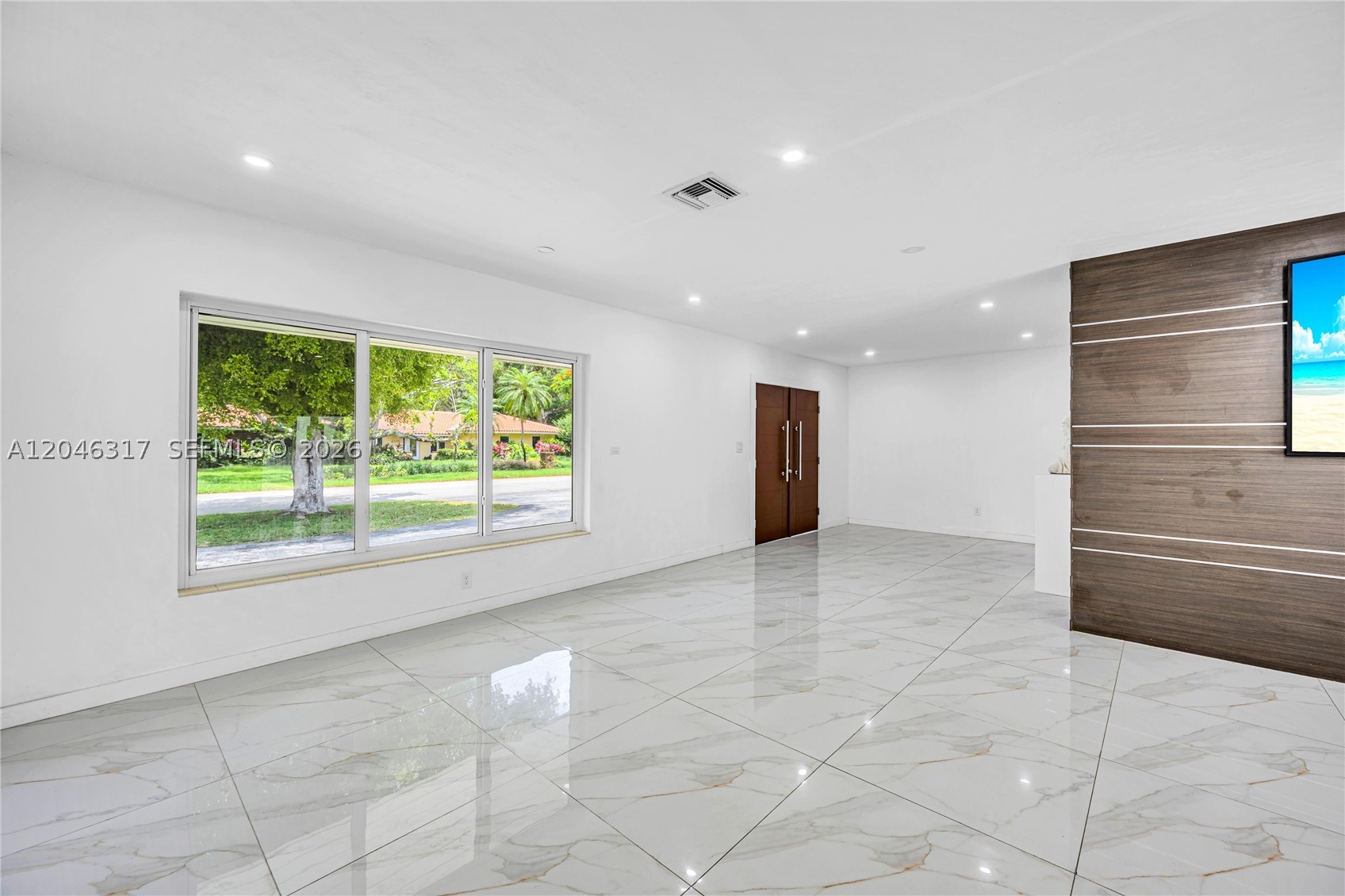 12525 SW 68th Ct, Pinecrest FL 33156