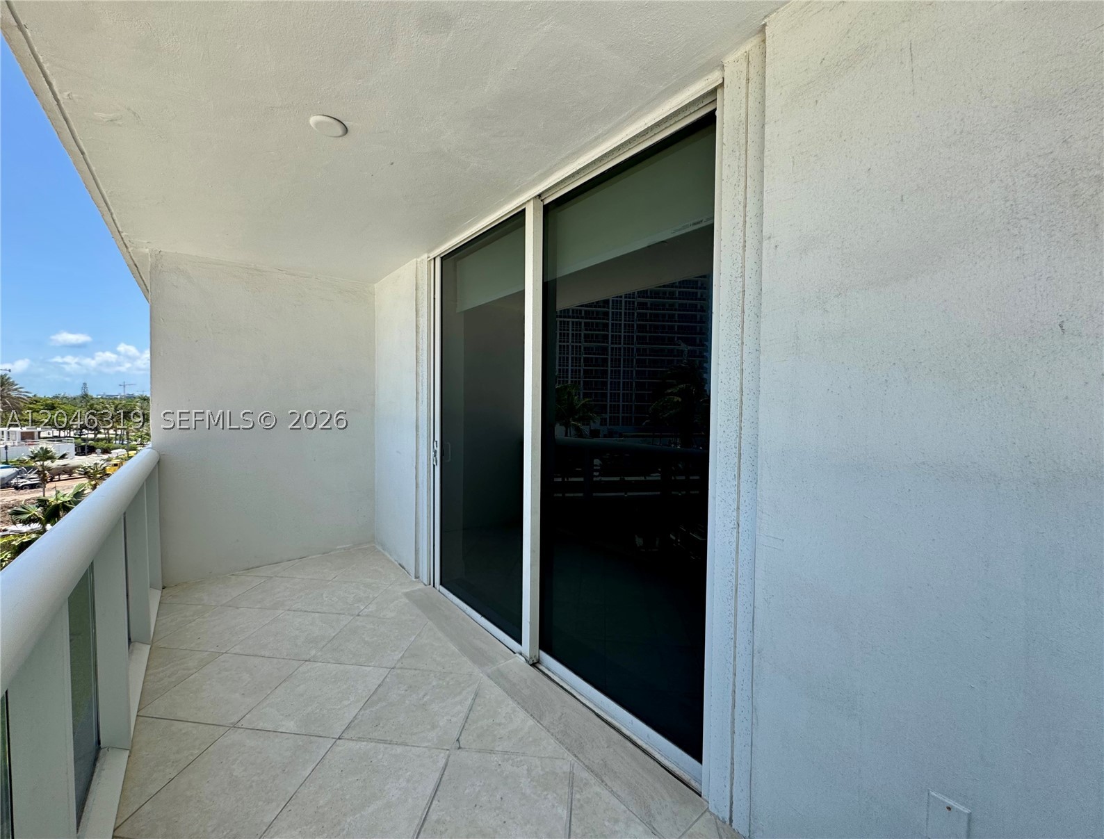 10275 Collins Ave #318, Bal Harbour FL 33154